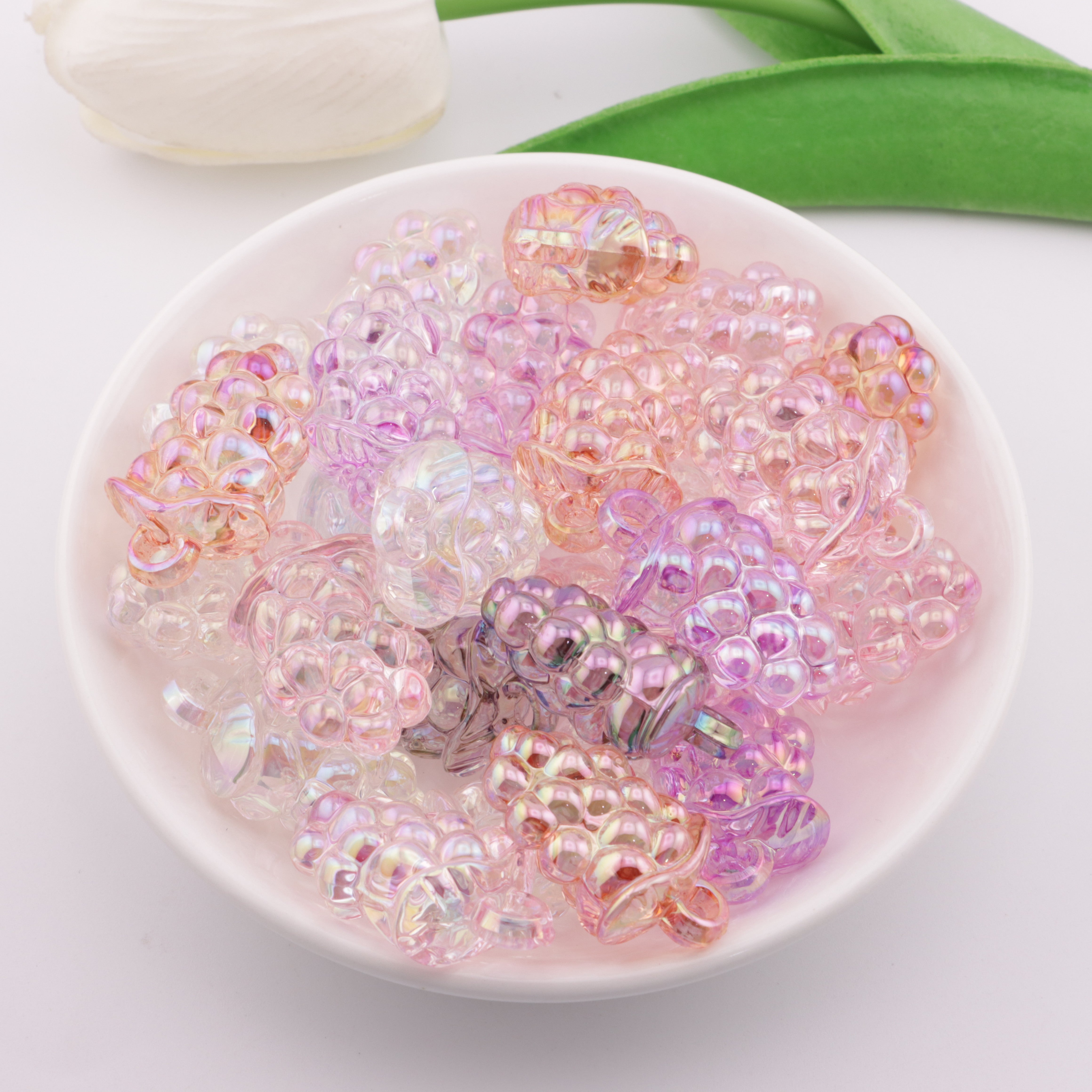 FS3632- UV Clear Grape Charms Translucent Grape Pendants