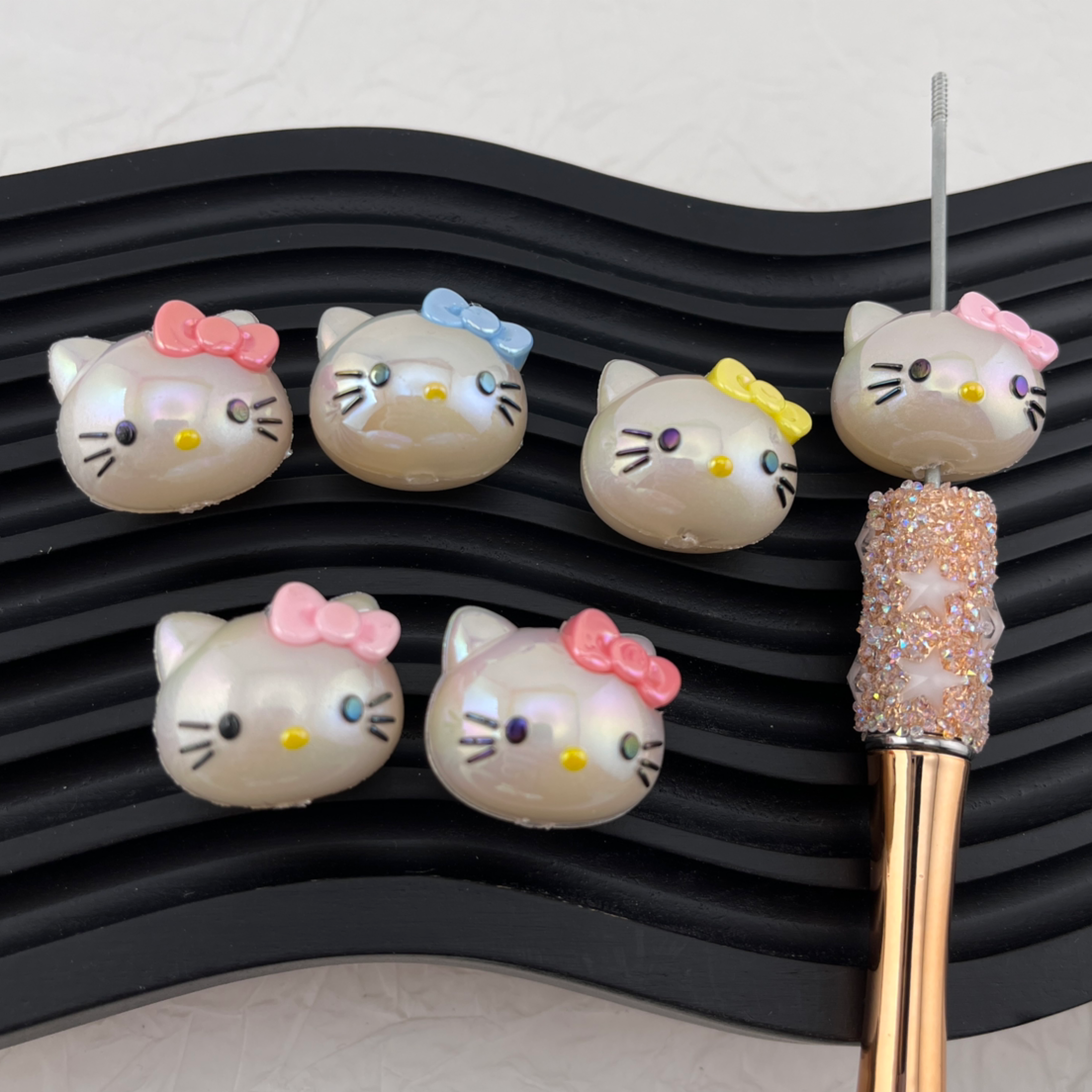 FS2822- 10 PCS 25mm HK Kitty Cat head PVC Beads fit for pens