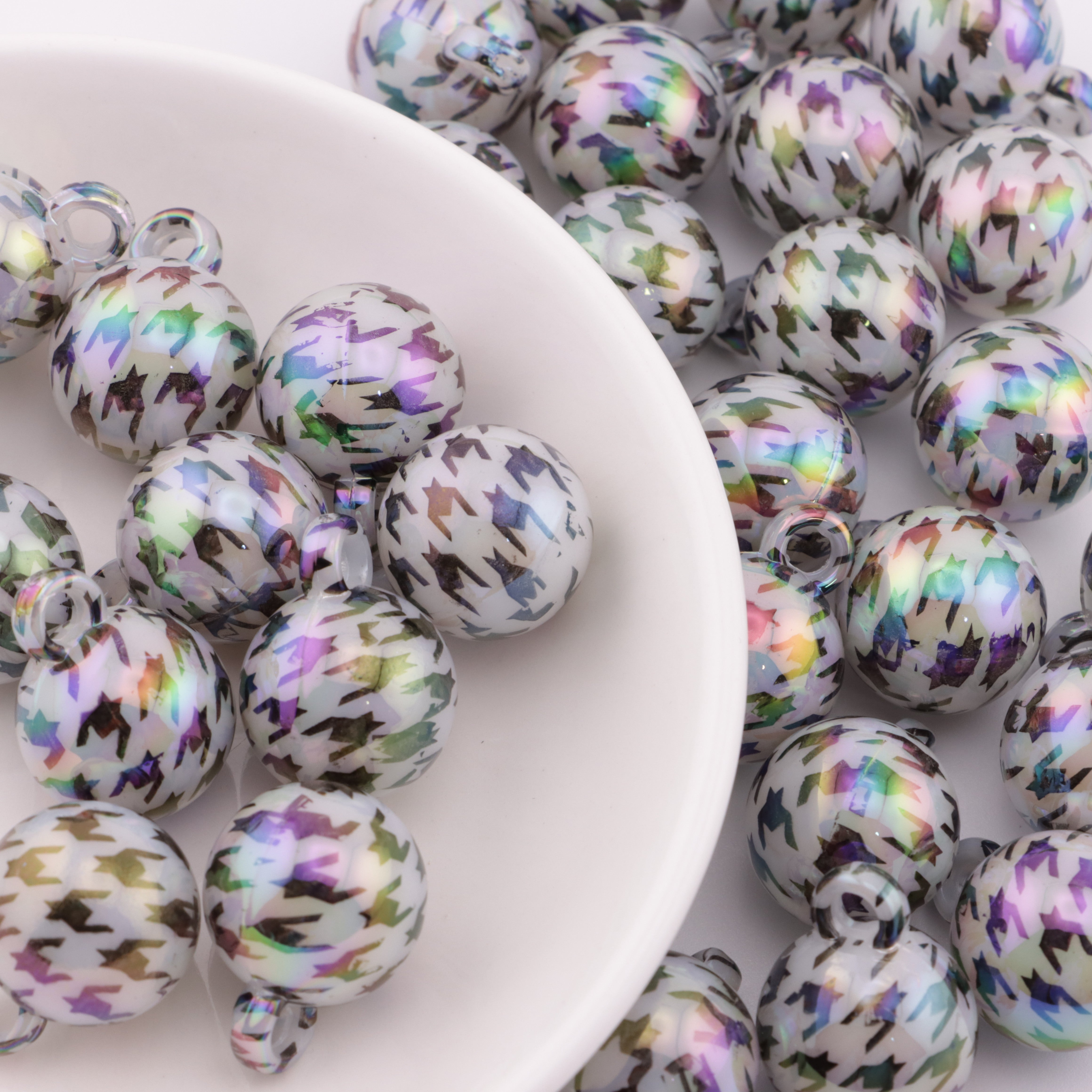 FS4274- 16mm Houndstooth Car Hanging Beads