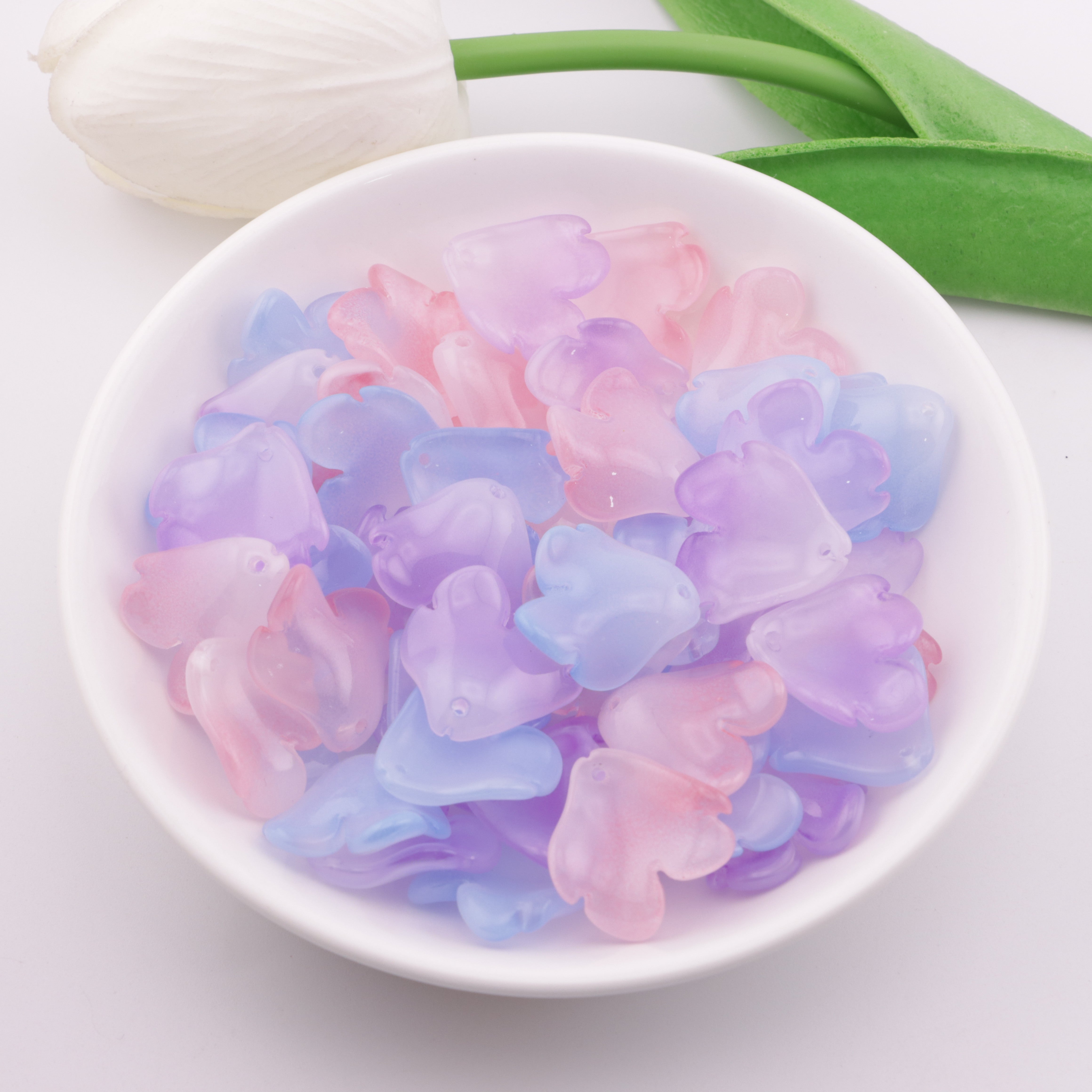 FS5748- 19*19mm Glass Petals With Hole, Holed Glass Petals