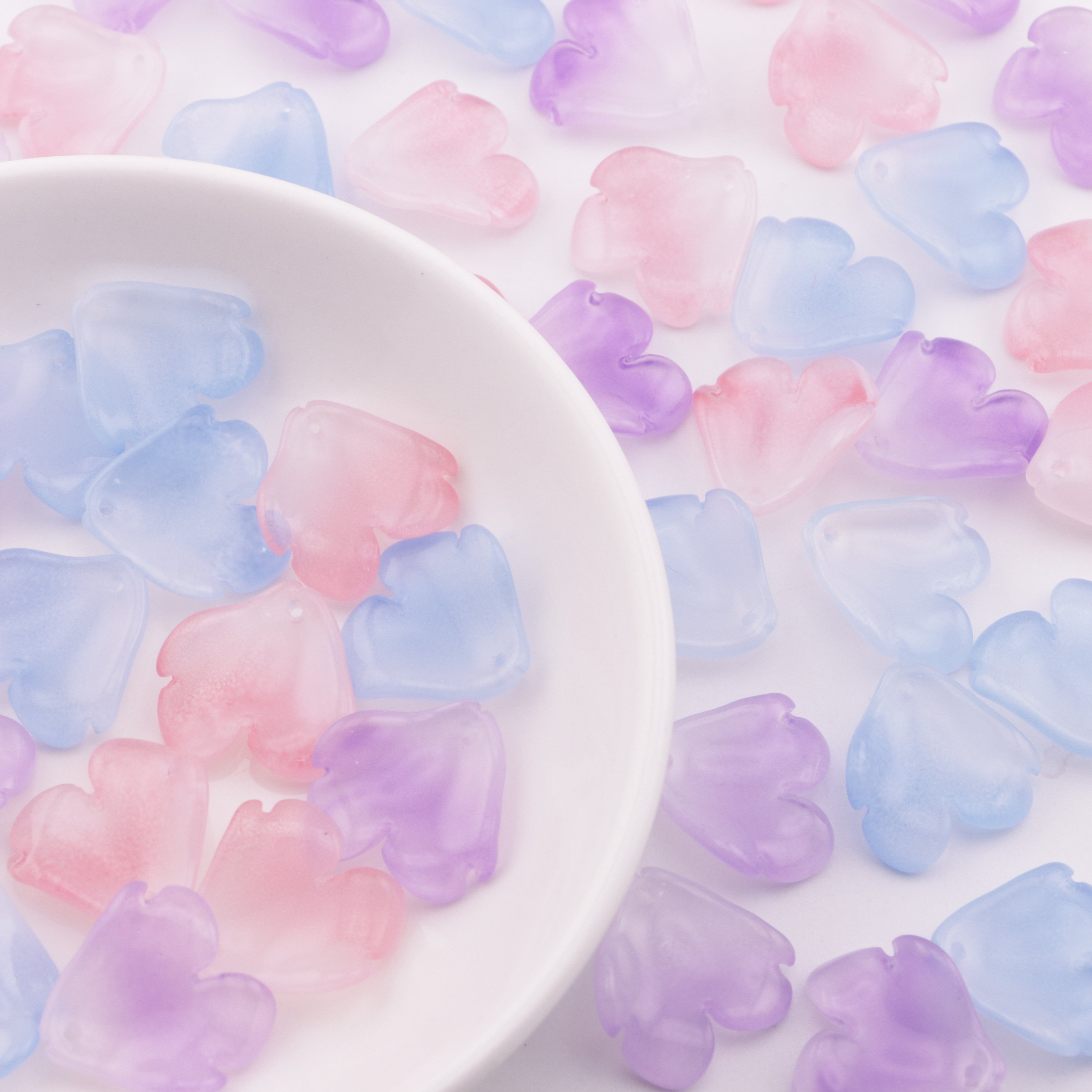 FS5748- 19*19mm Glass Petals With Hole, Holed Glass Petals