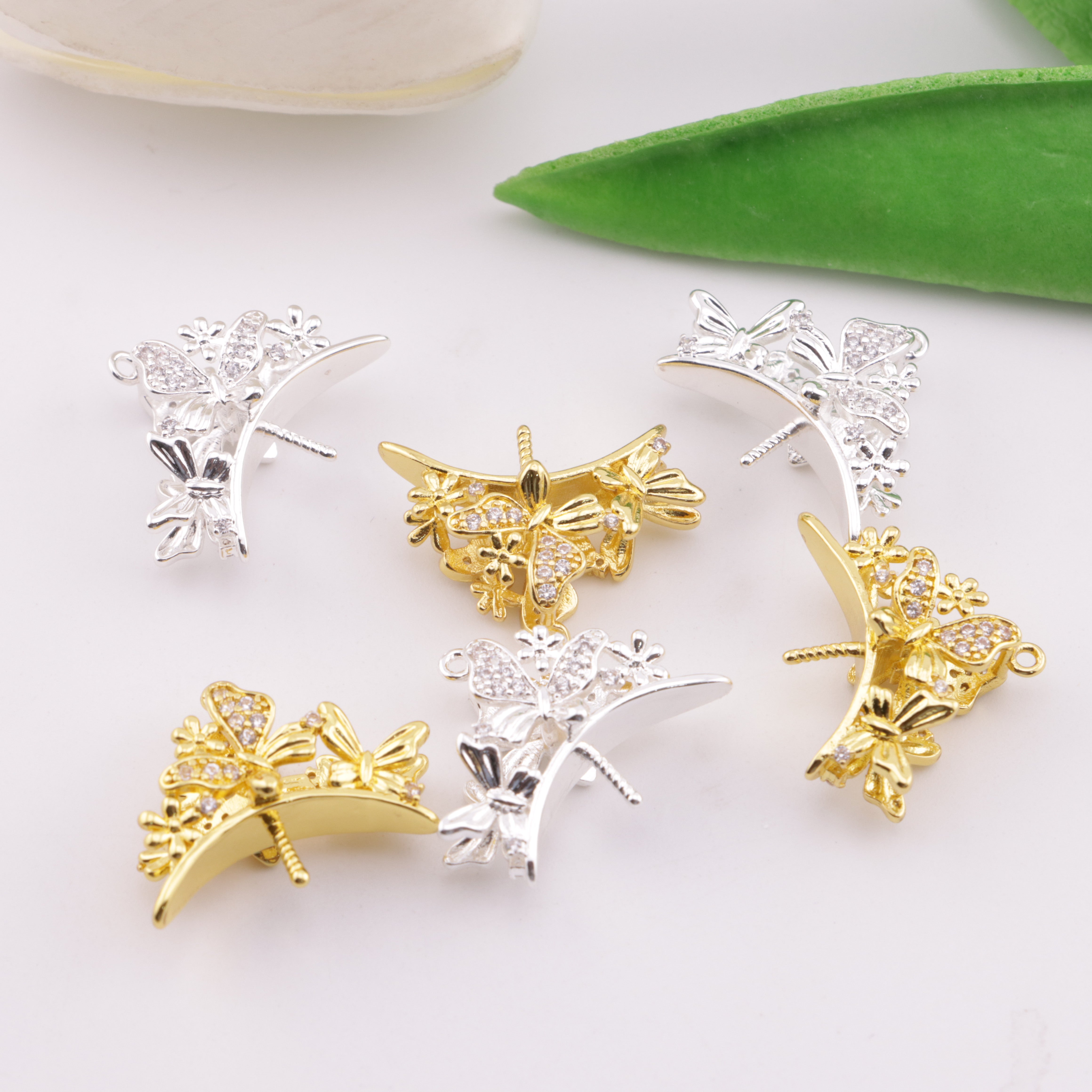 FS5883- Two Butterflies And Flower Pin