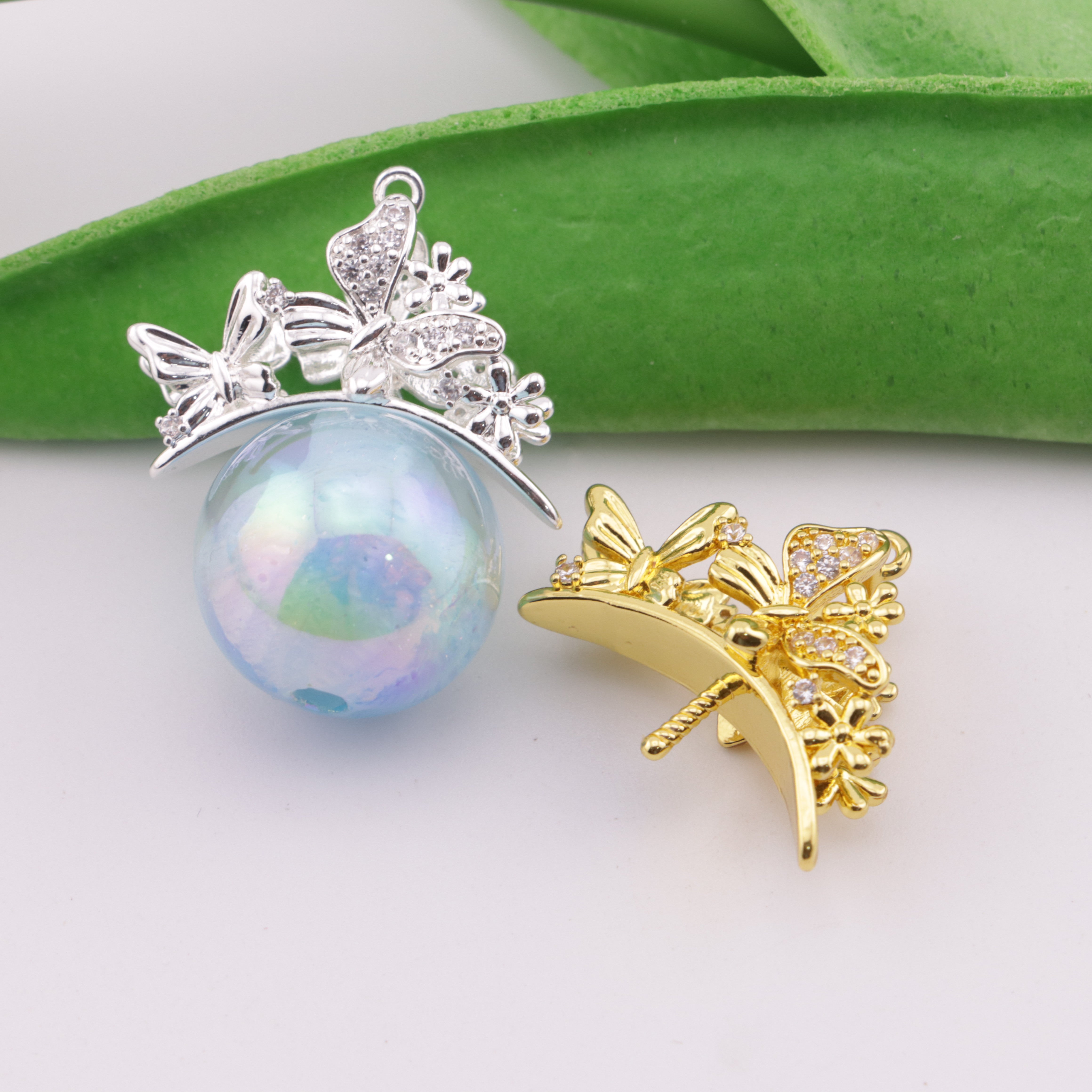 FS5883- Two Butterflies And Flower Pin