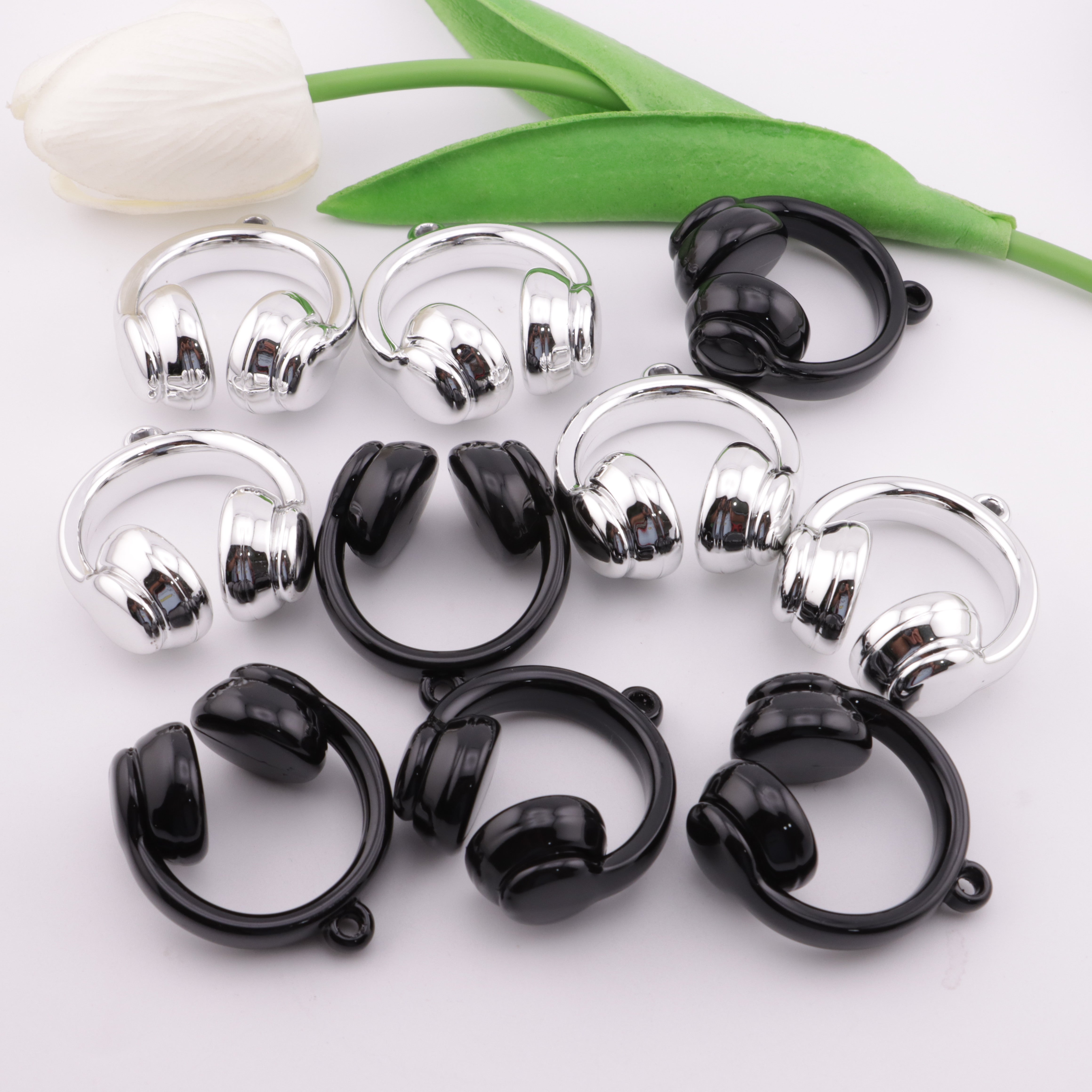 FS5884- 42*38Mm Headphone Pendant Earphone Pendant
