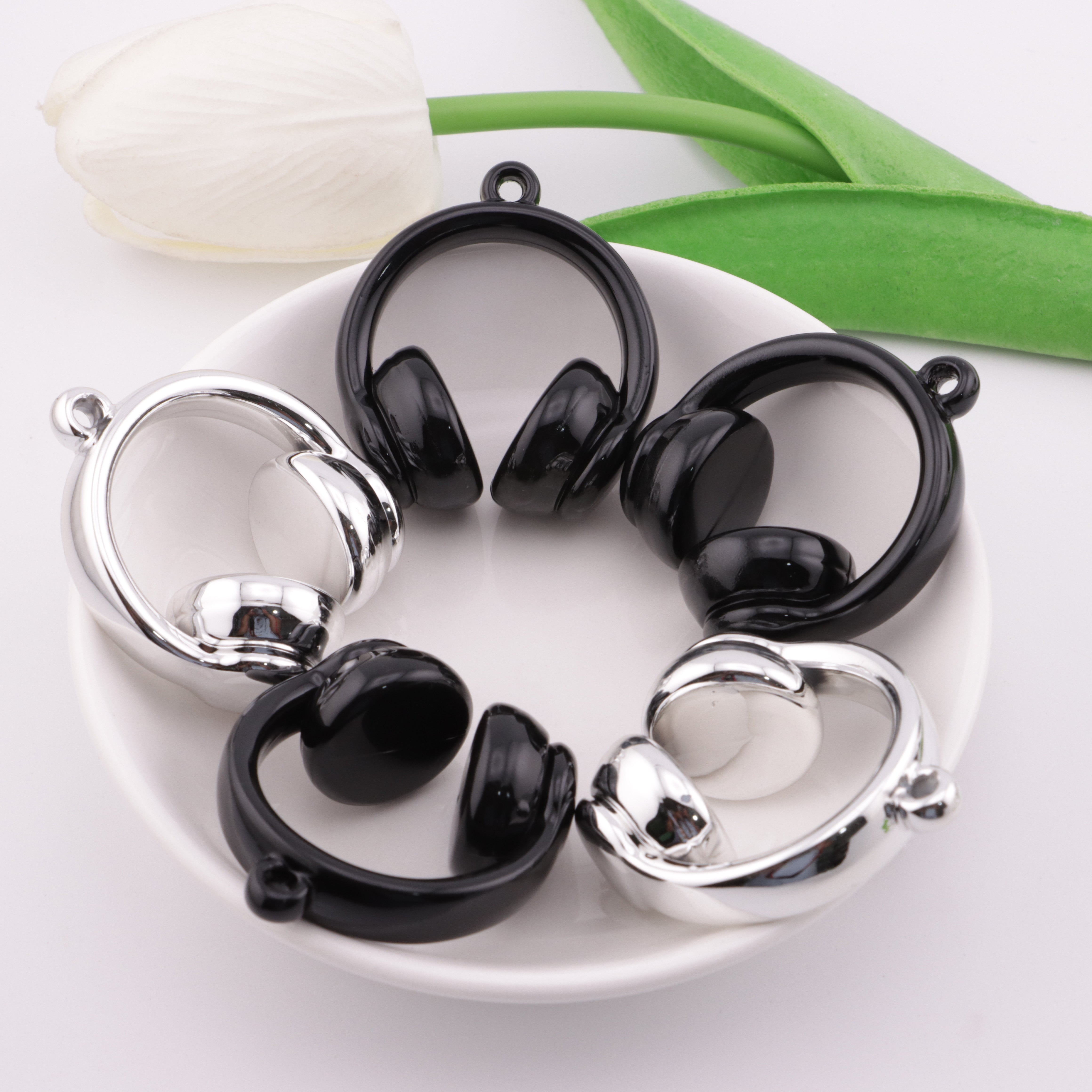 FS5884- 42*38Mm Headphone Pendant Earphone Pendant
