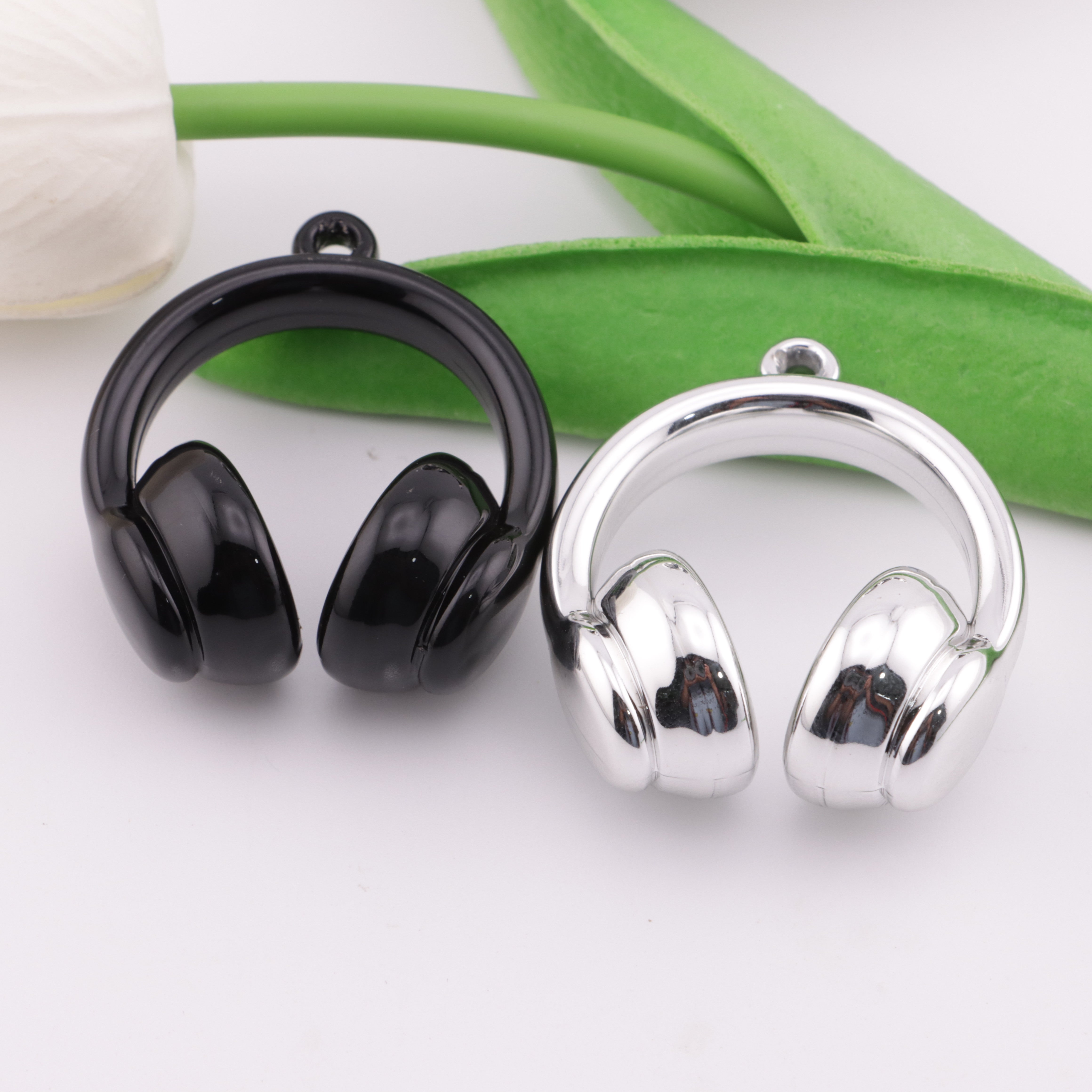 FS5884- 42*38Mm Headphone Pendant Earphone Pendant