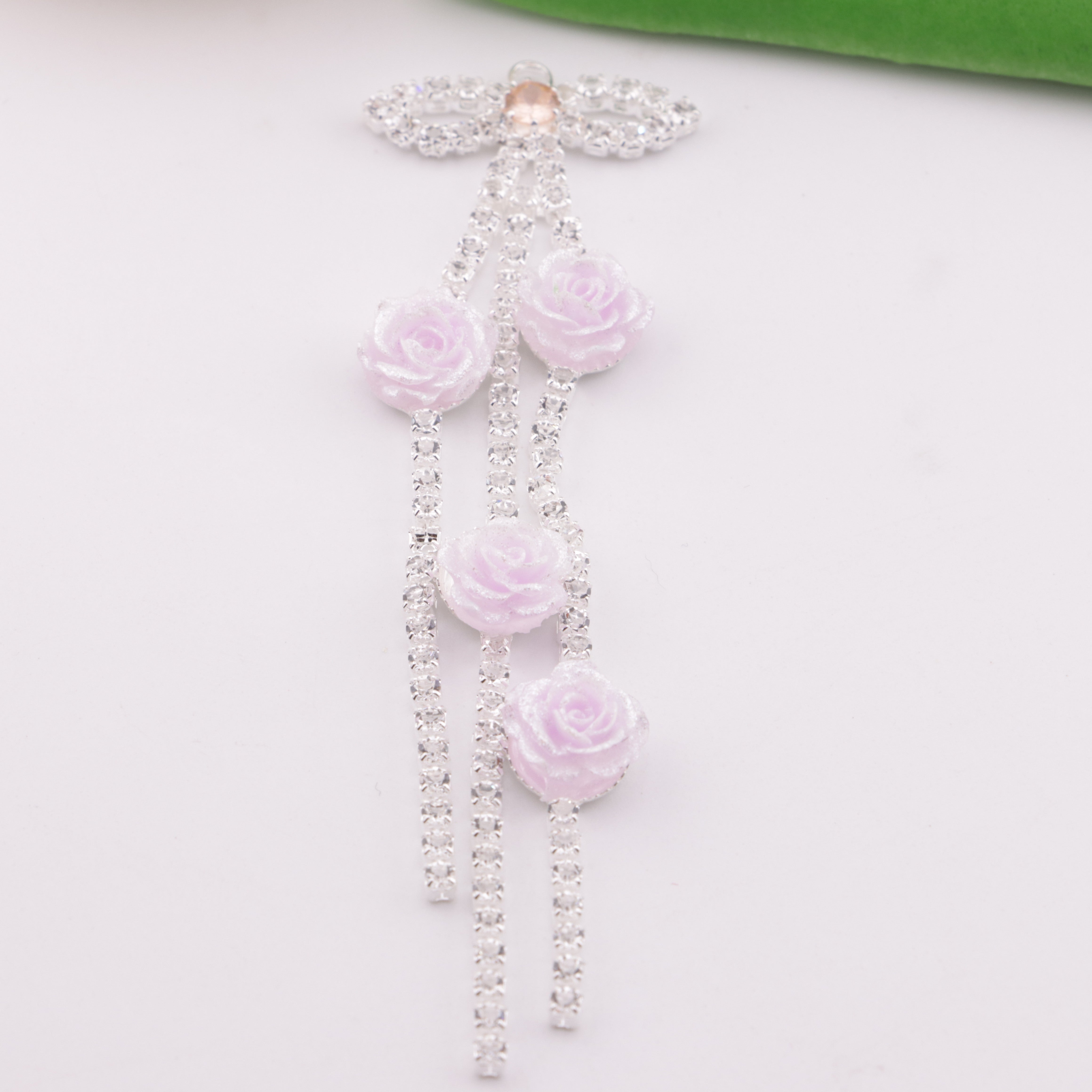 FS5873- Night-Glow Soft Flower Tassel Pendant