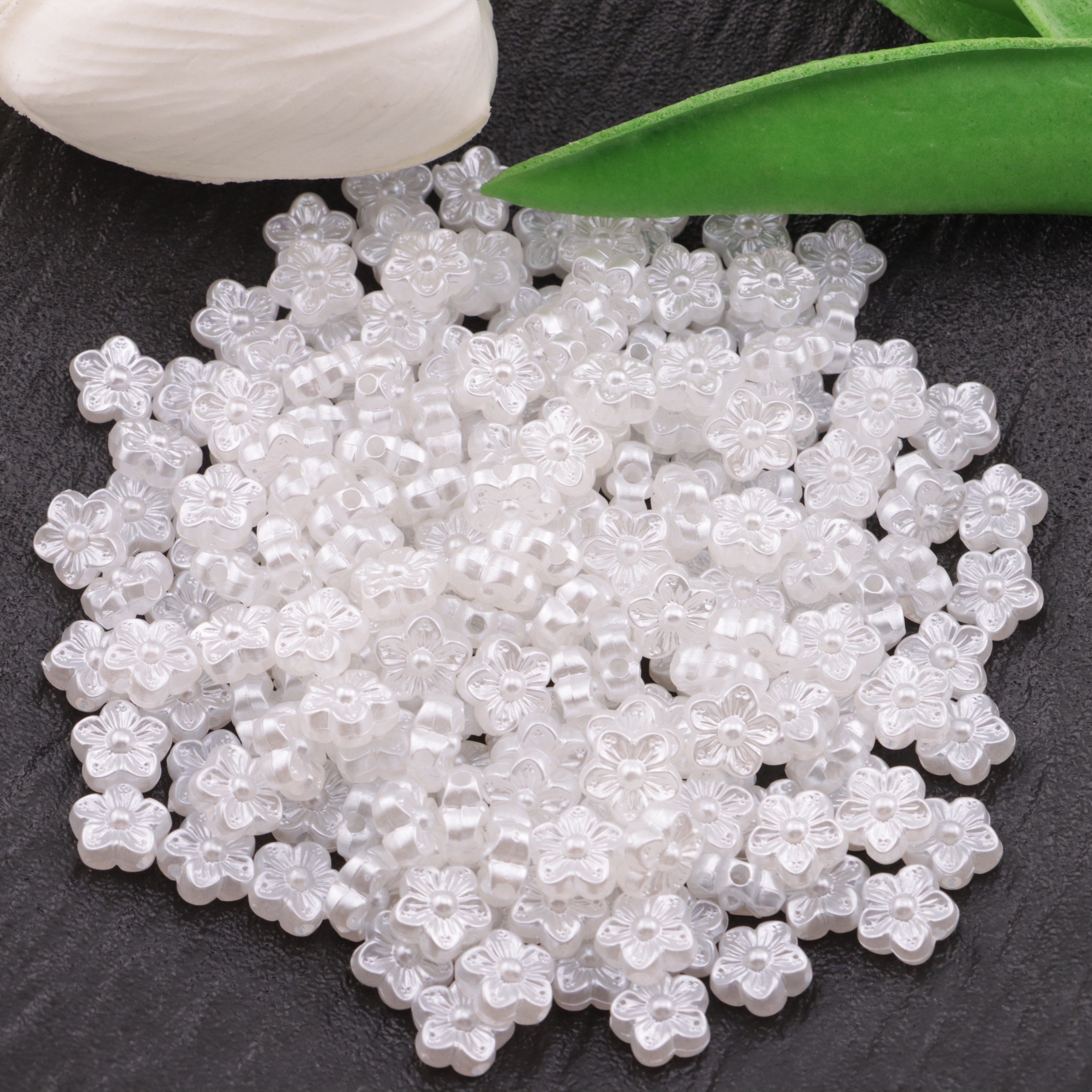 FS3895- 9mm Pearl Flower Beads - Don't Exceed The Pen