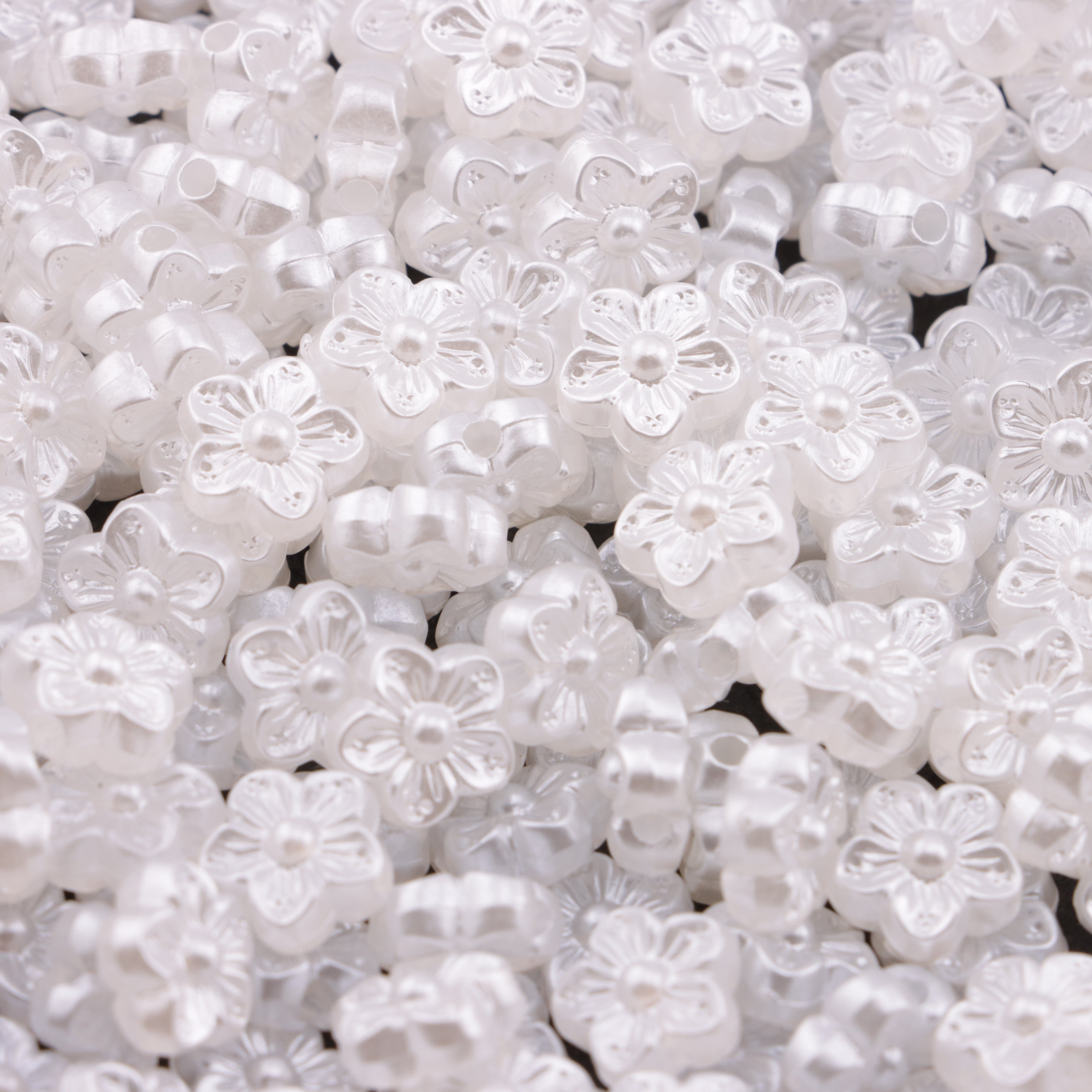FS3895- 9mm Pearl Flower Beads - Don't Exceed The Pen