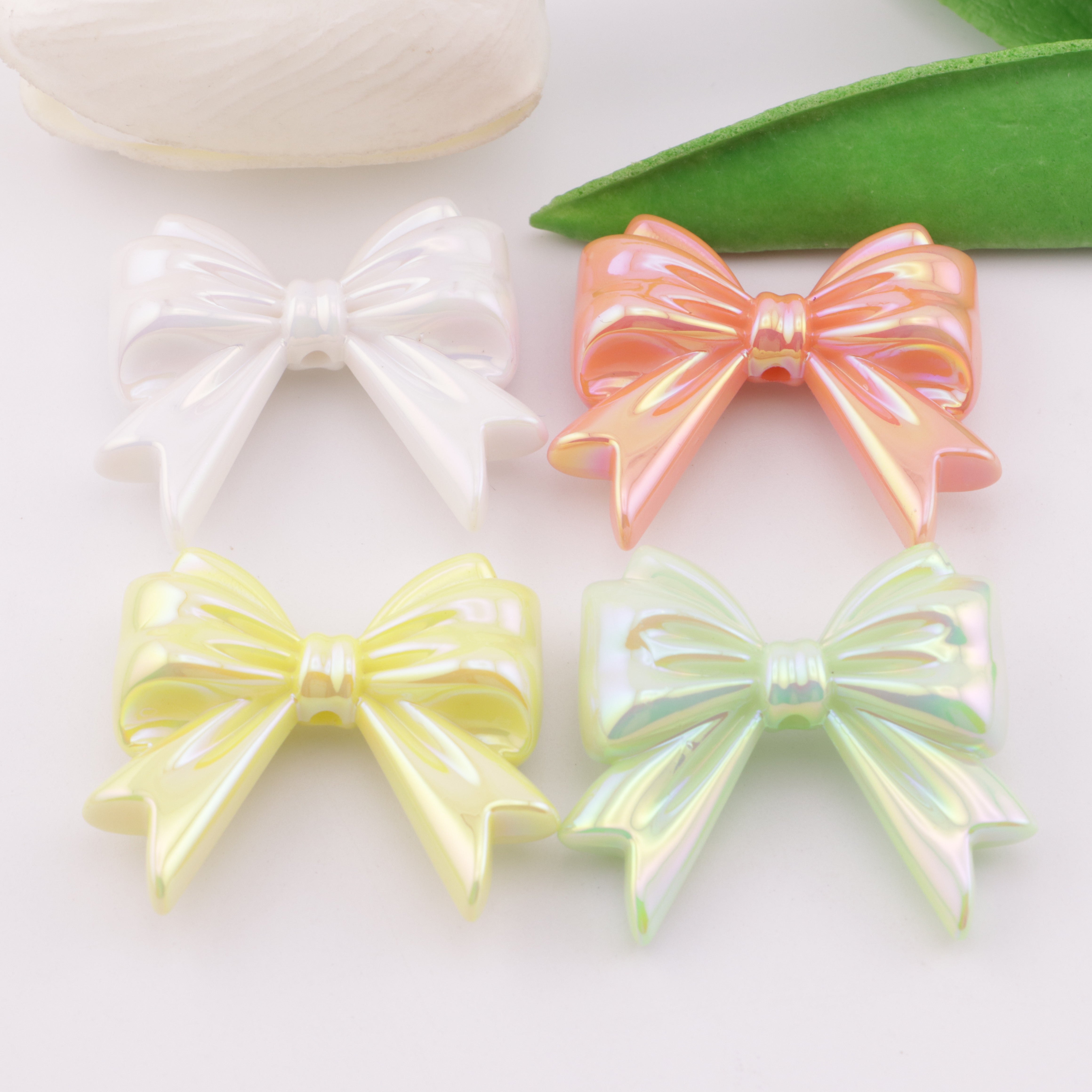 FS2218- 36.6×32mm UV-Plated Solid-Color Bowknot Acrylic Beads