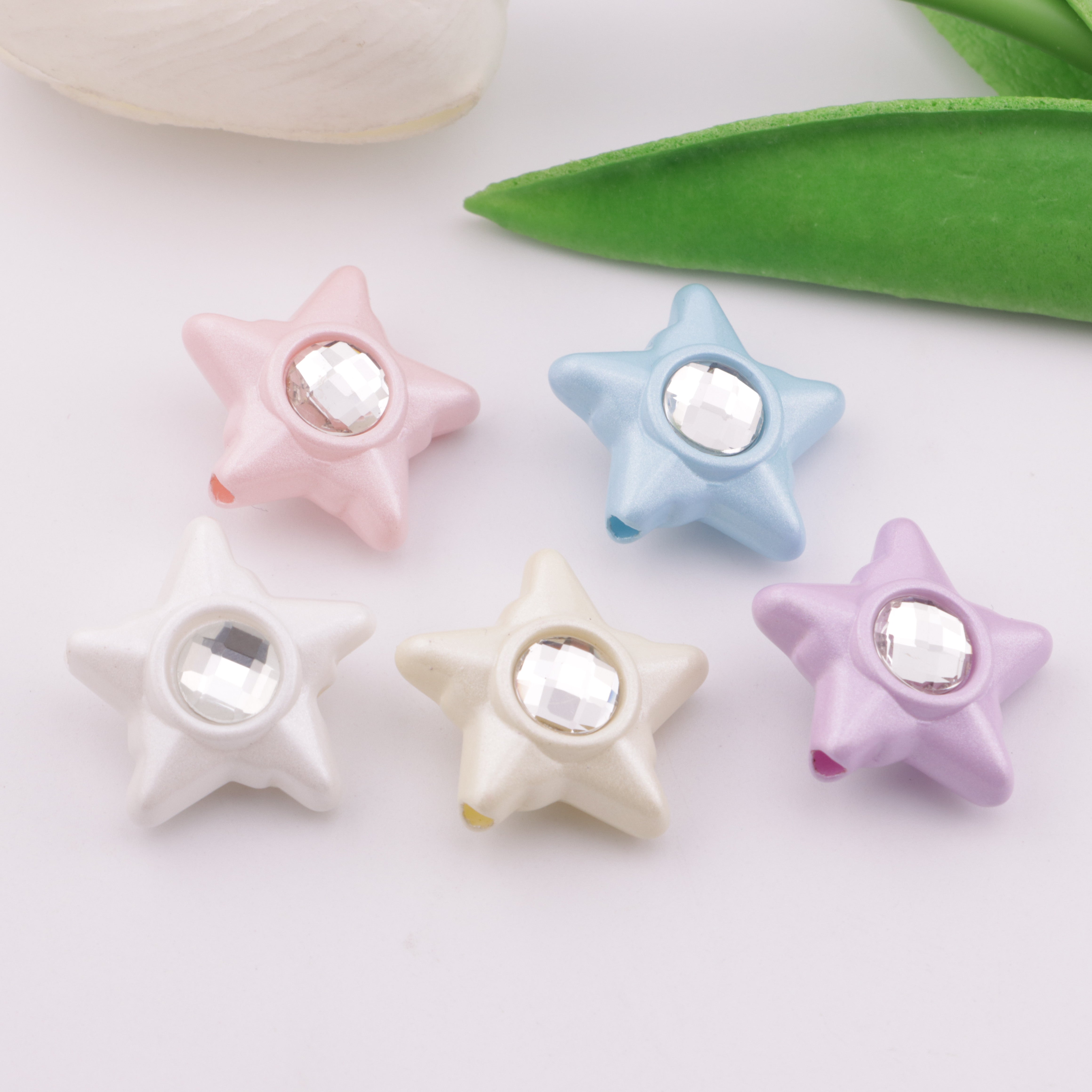 FS1856- Sparkling Diamond Five - Pointed Star
