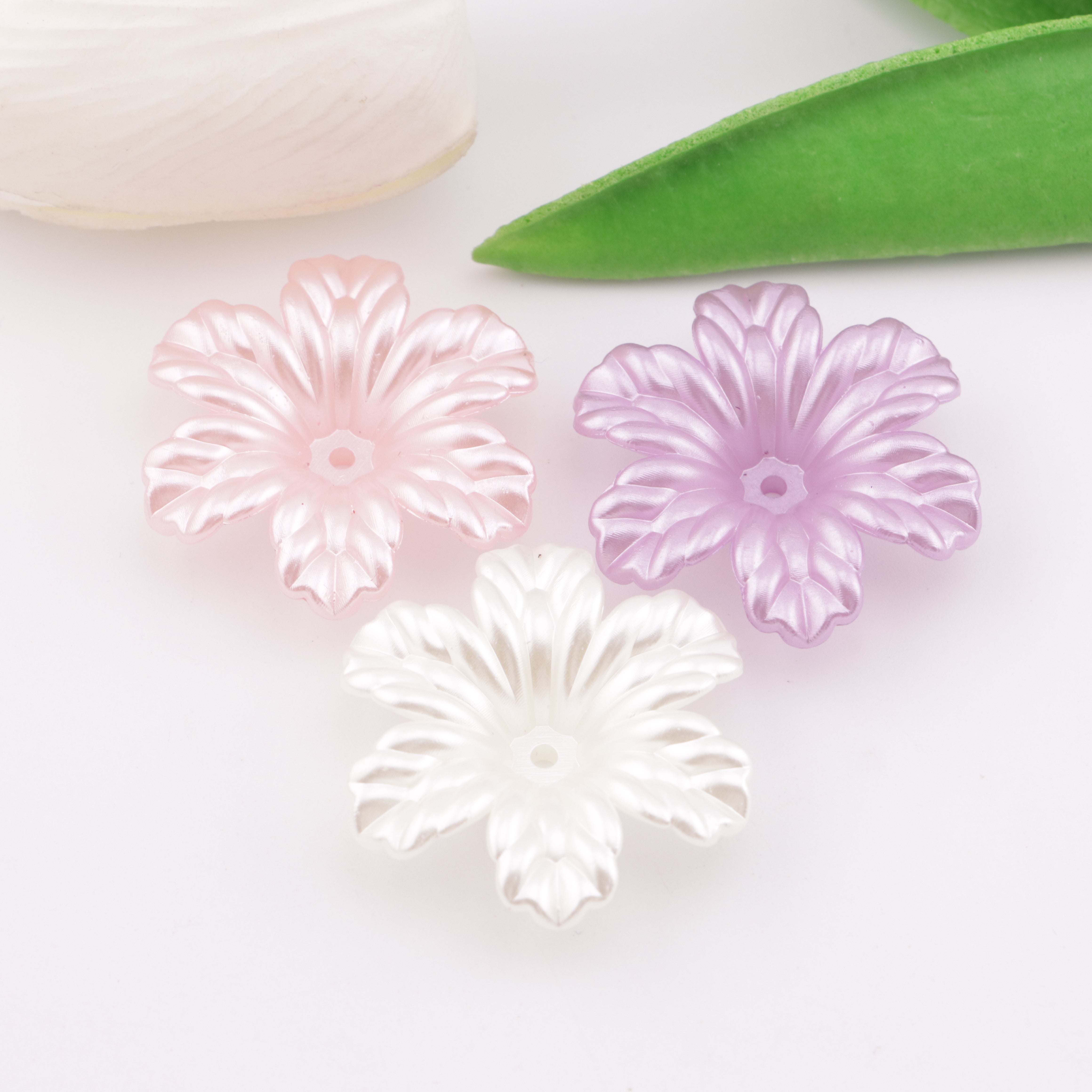 FS5399- 36Mm Imitation Pearl Flowers That Can Pass Through Pens (Requires Rotation)