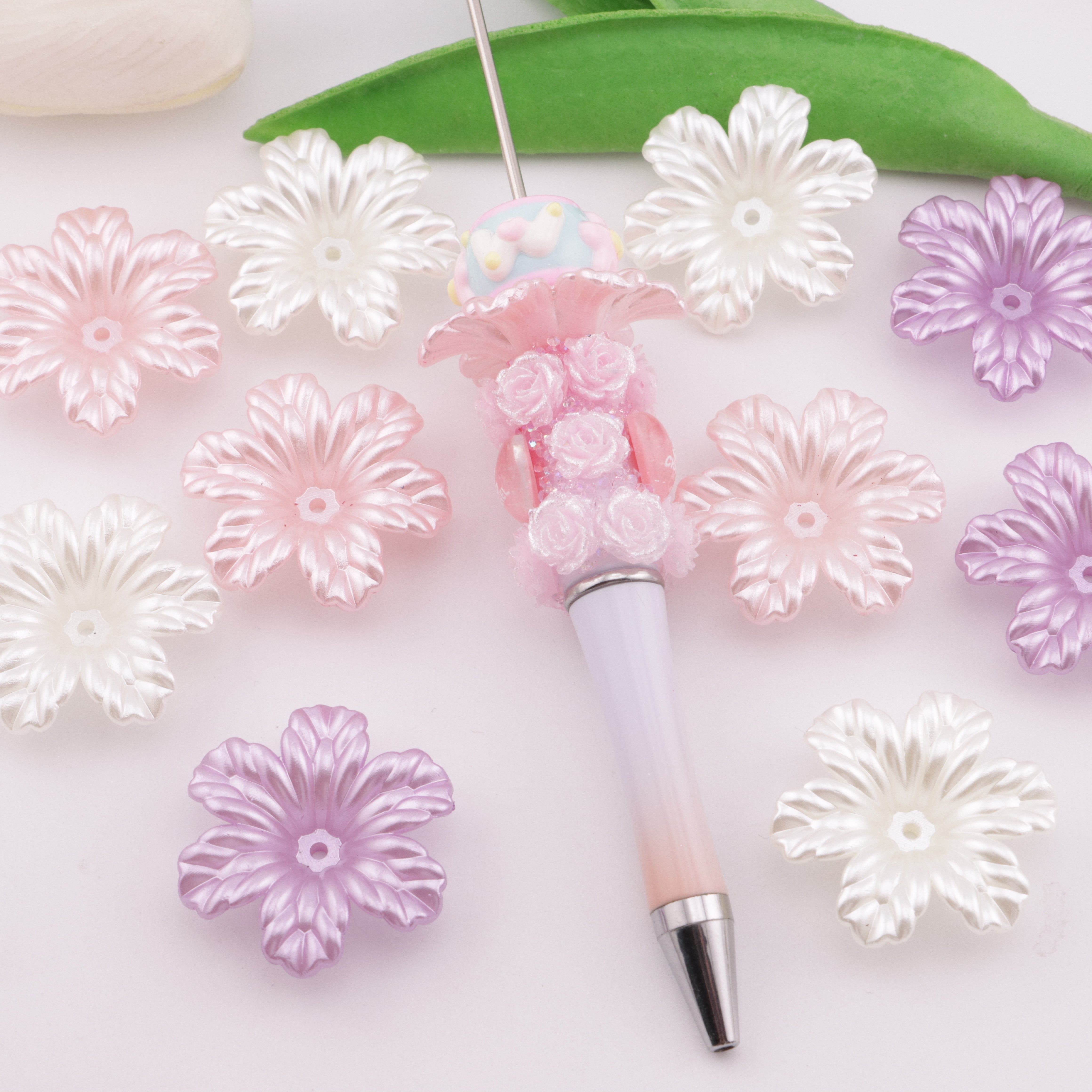 FS5399- 36Mm Imitation Pearl Flowers That Can Pass Through Pens (Requires Rotation)