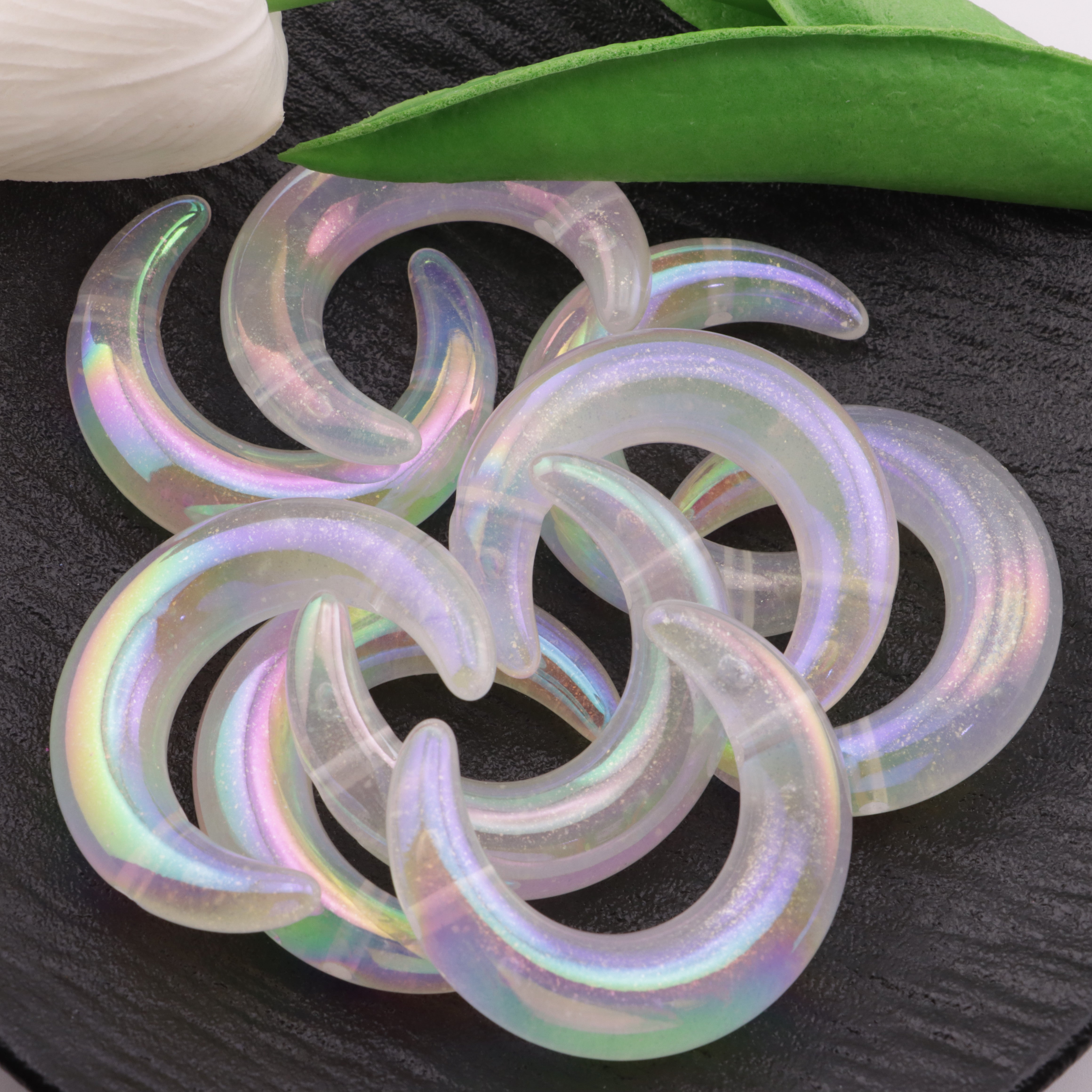 FS3157- 45mm Two - Hole Glowing Moon Beads