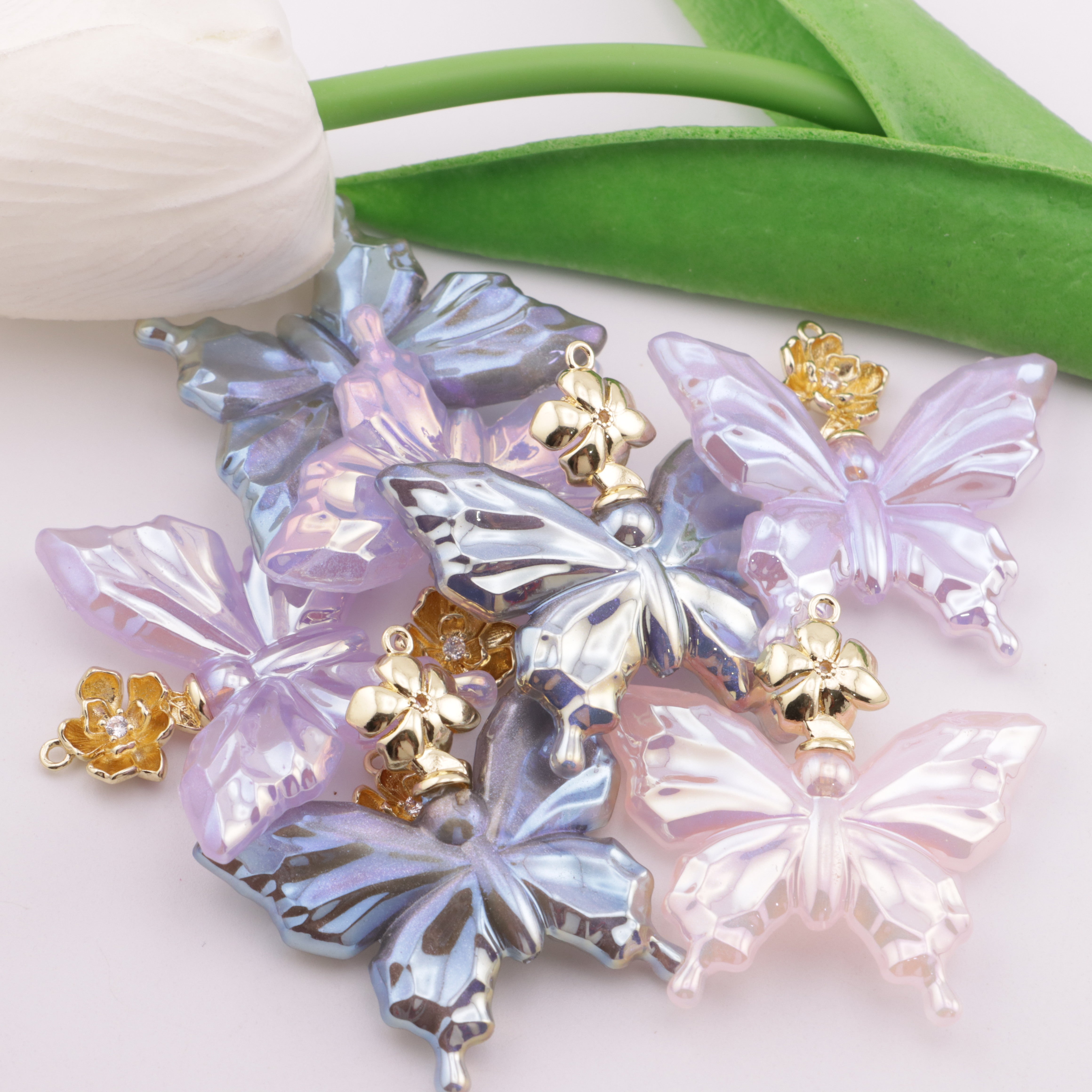 FS4679- Butterfly Butterfly, Flower Flower, Pendant Pendant