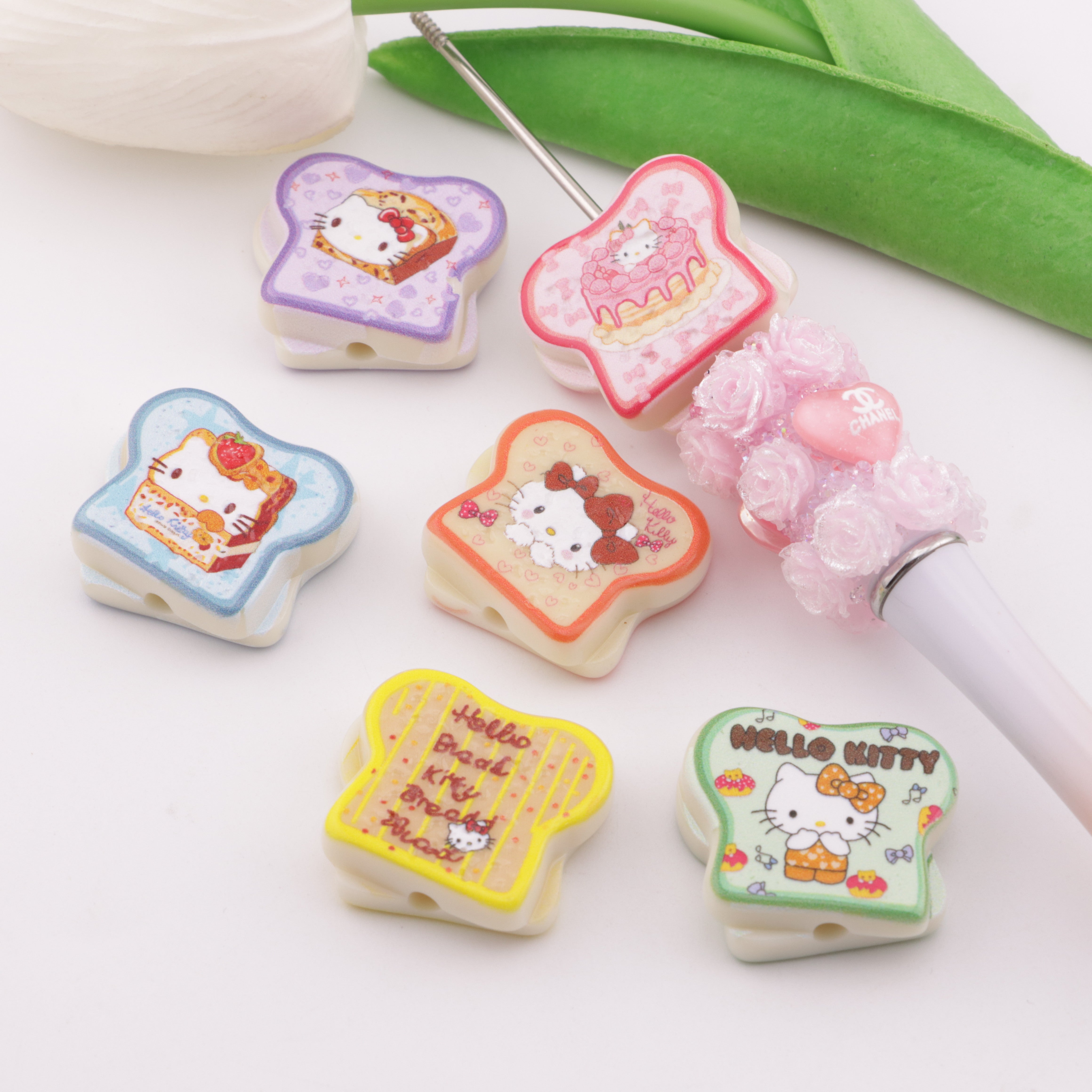 FS5837- HK Toast Acrylic Beads