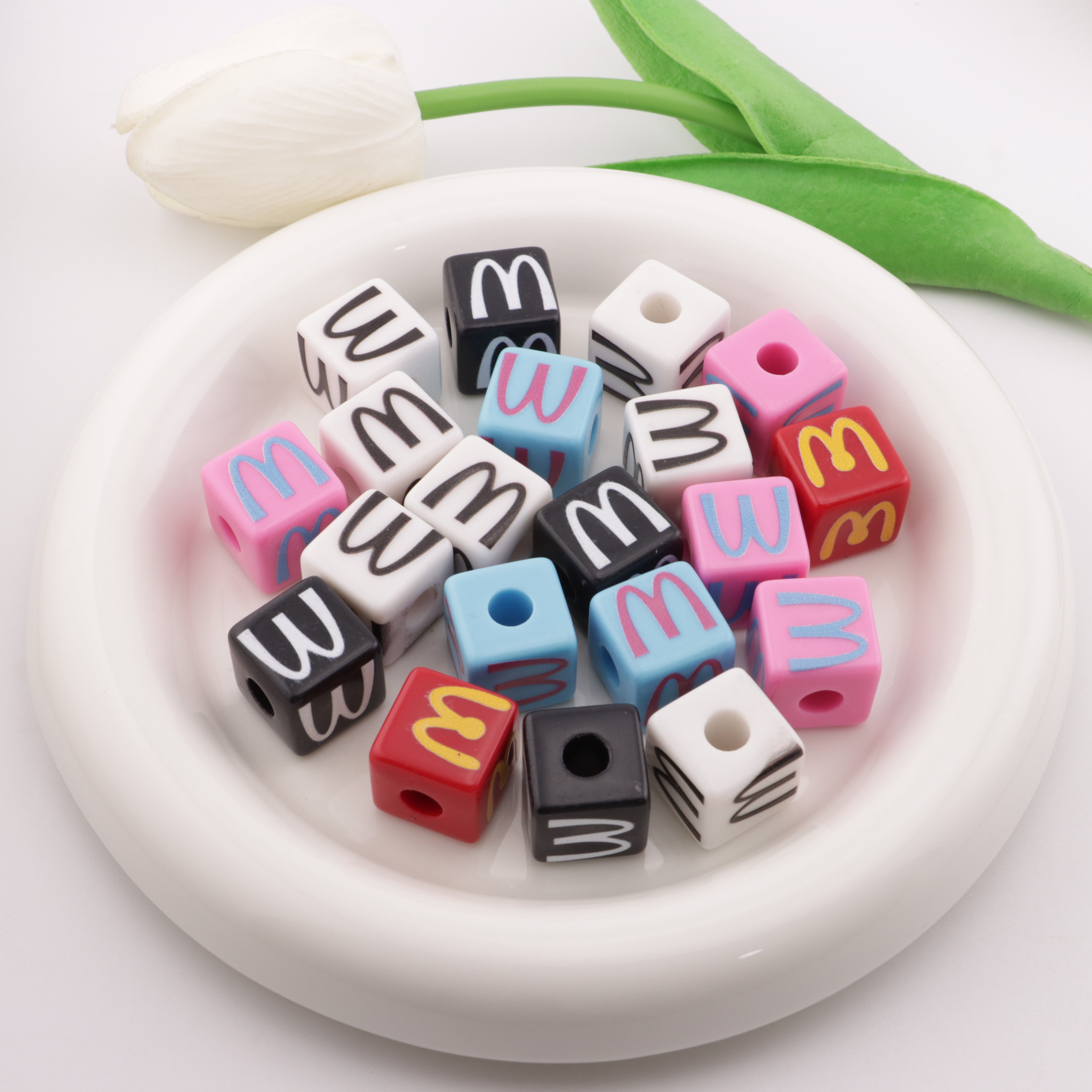 FS5833- 16×16mm Holes 6mm McDonald's M Square Beads