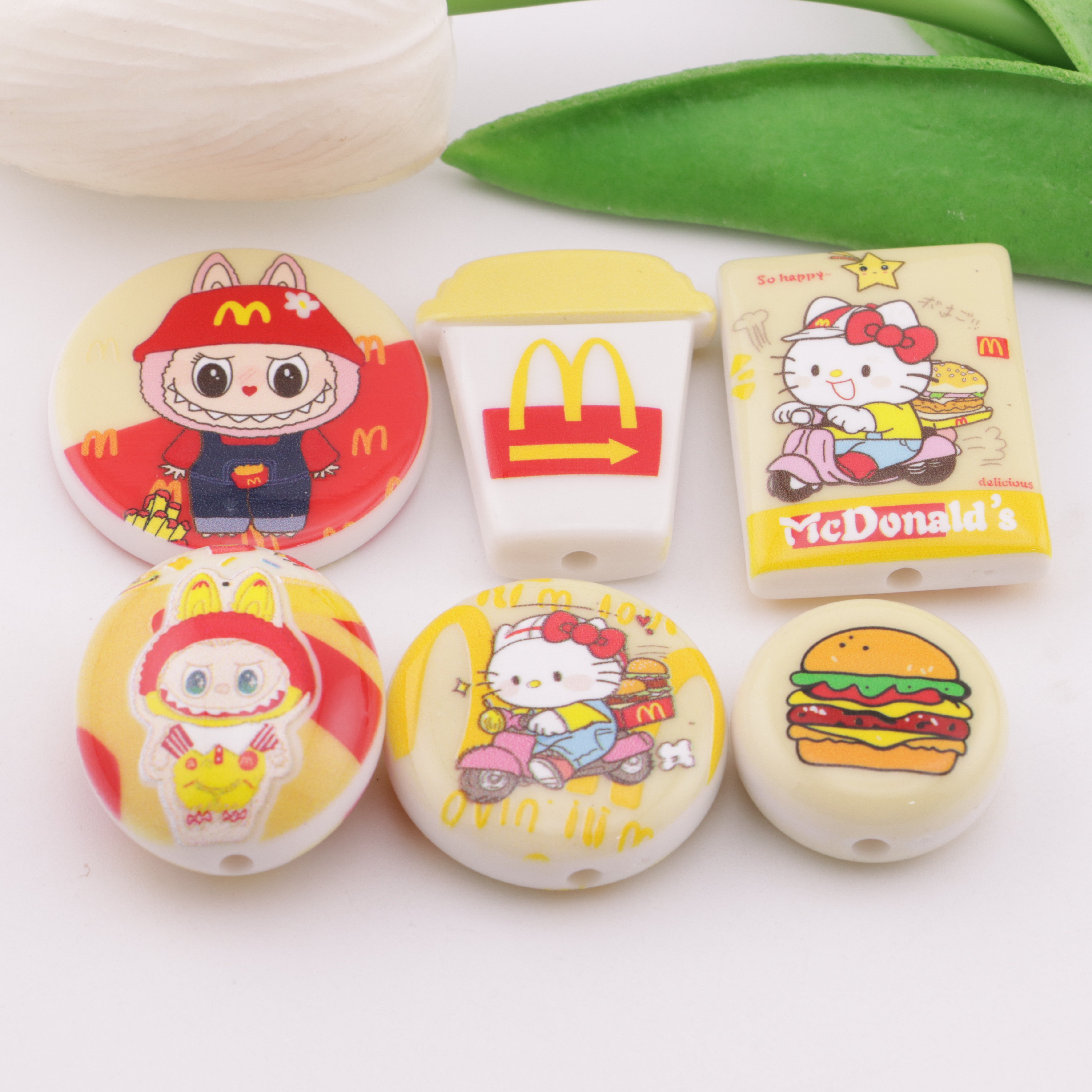 FS5835- McDonald's Acrylic Beads