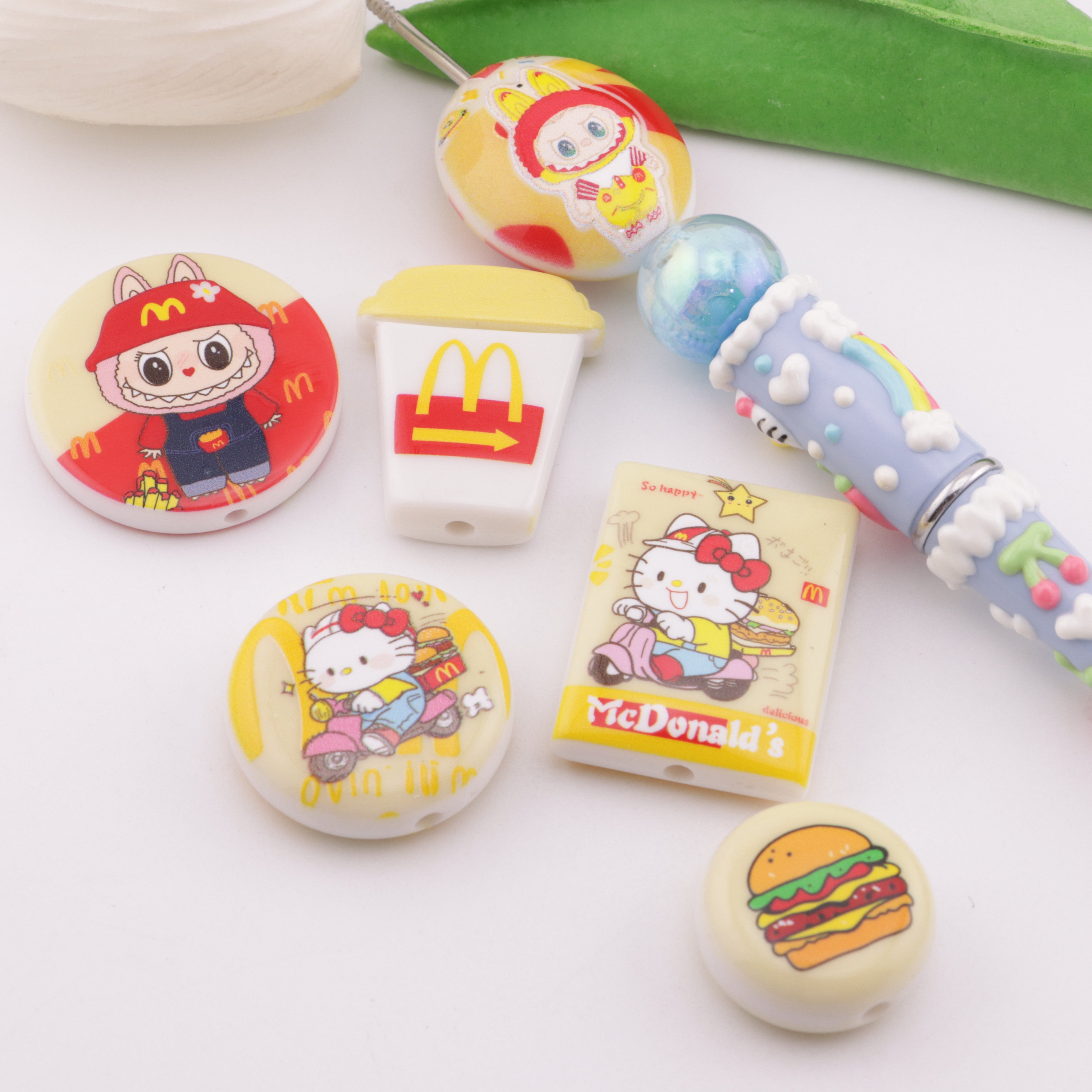 FS5835- McDonald's Acrylic Beads