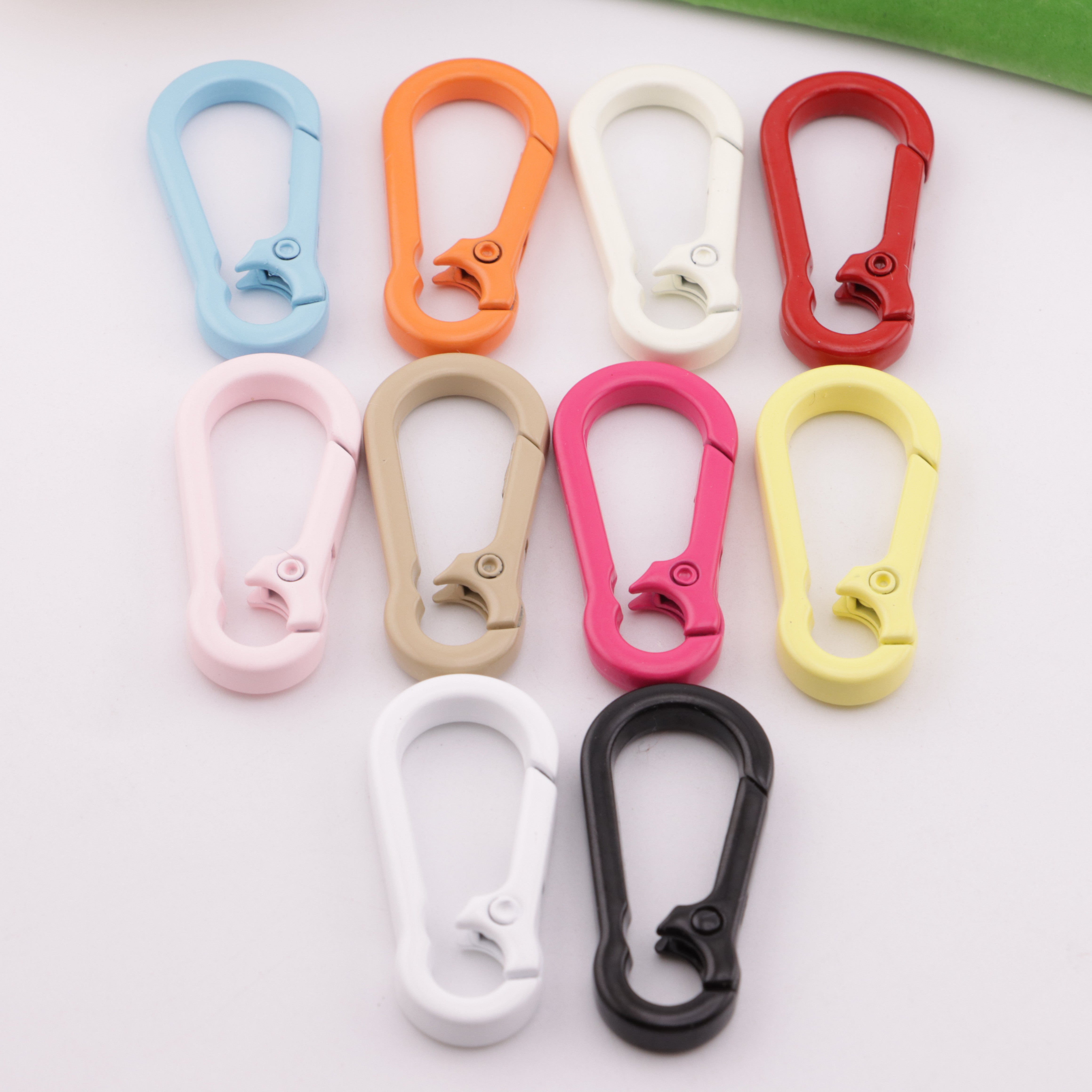 FS5921- 37*18mm Key Ring, Enameled Oval Keychain