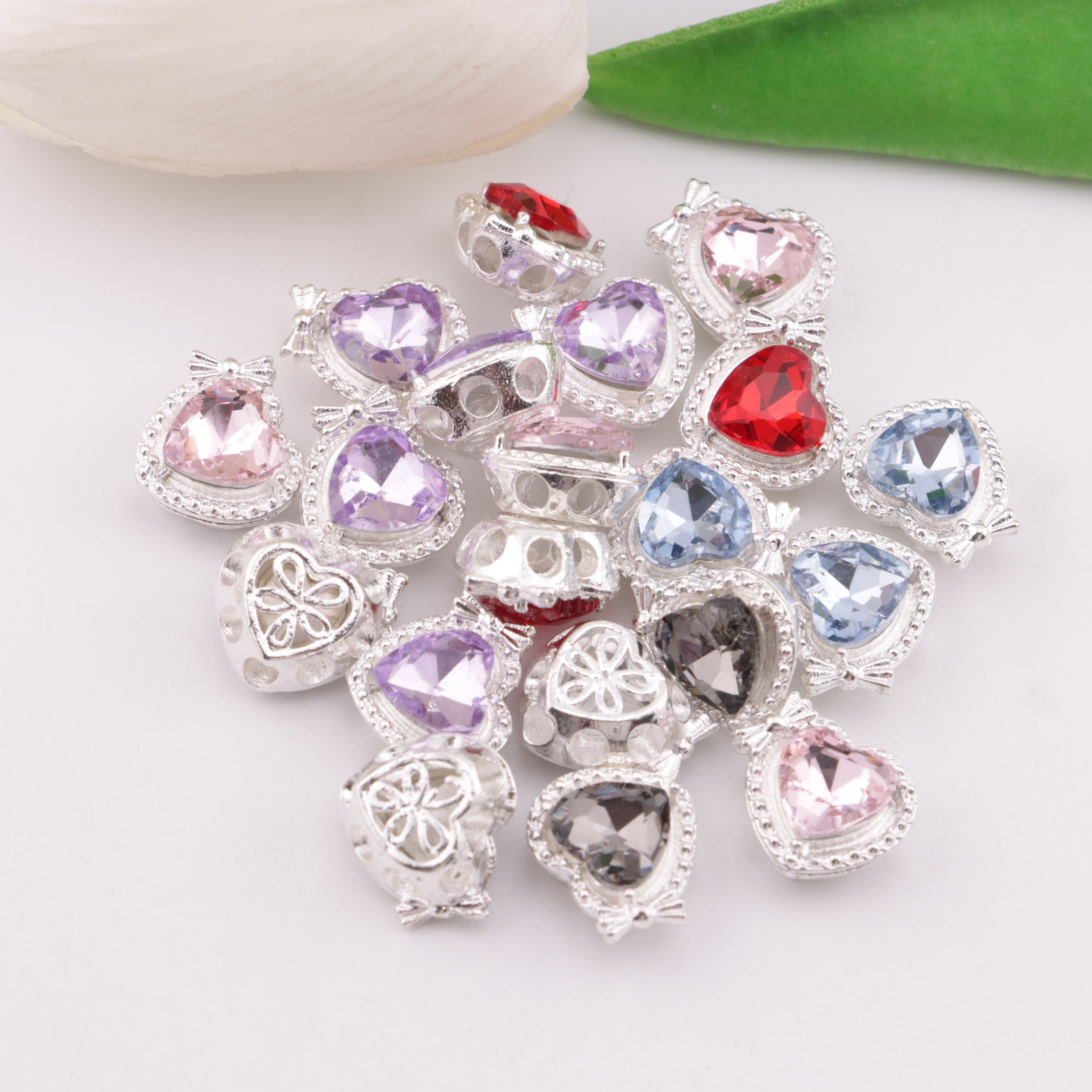 FS5929- 12*14mm Heart 4 Hole Metal Beads With Bow, Heart-Shaped Metal Four-Way Beads With Bowknot