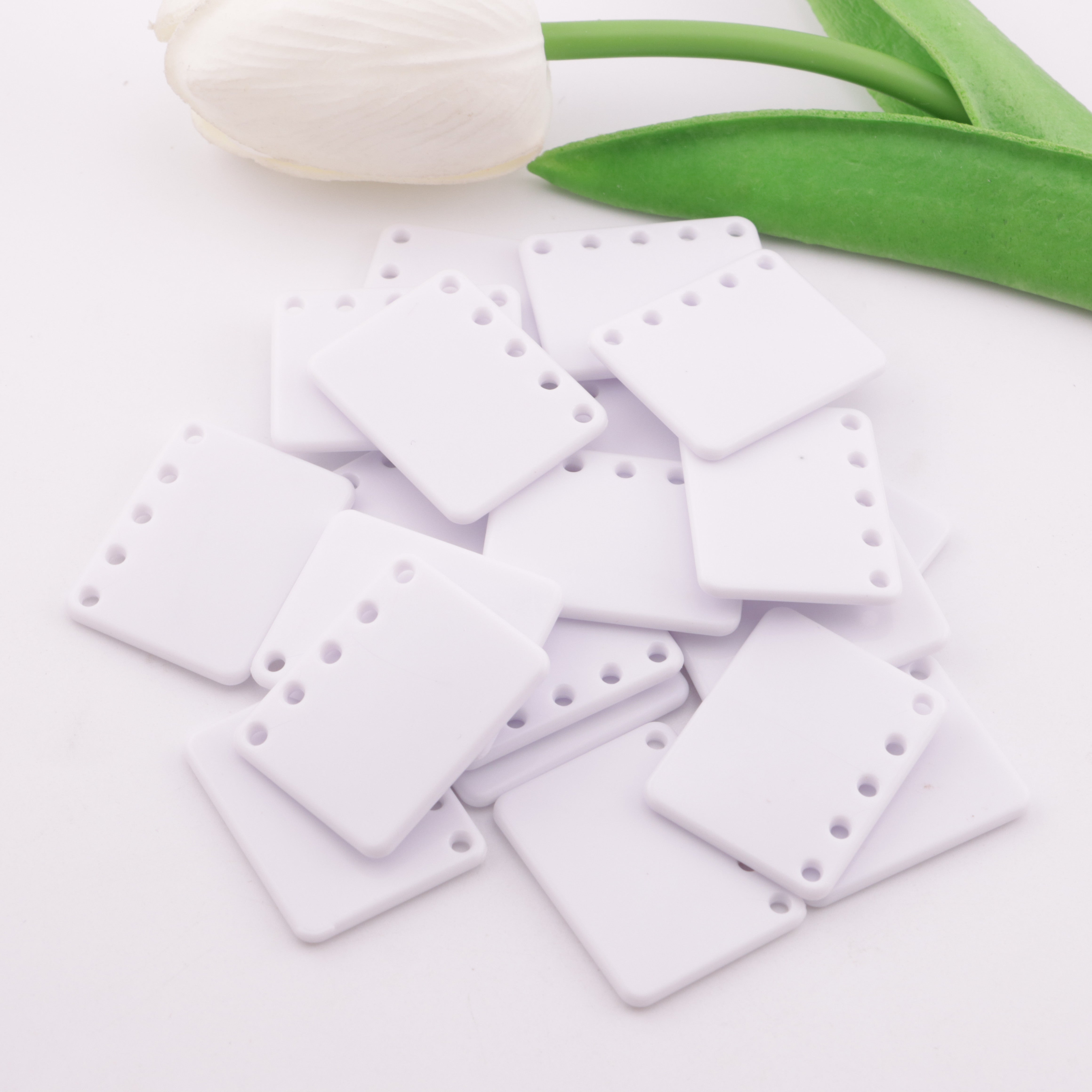 FS5931- 24*30mm White 5 Hole DIY Book Page Acrylic DIY Five-Hole White-Background Book Pages