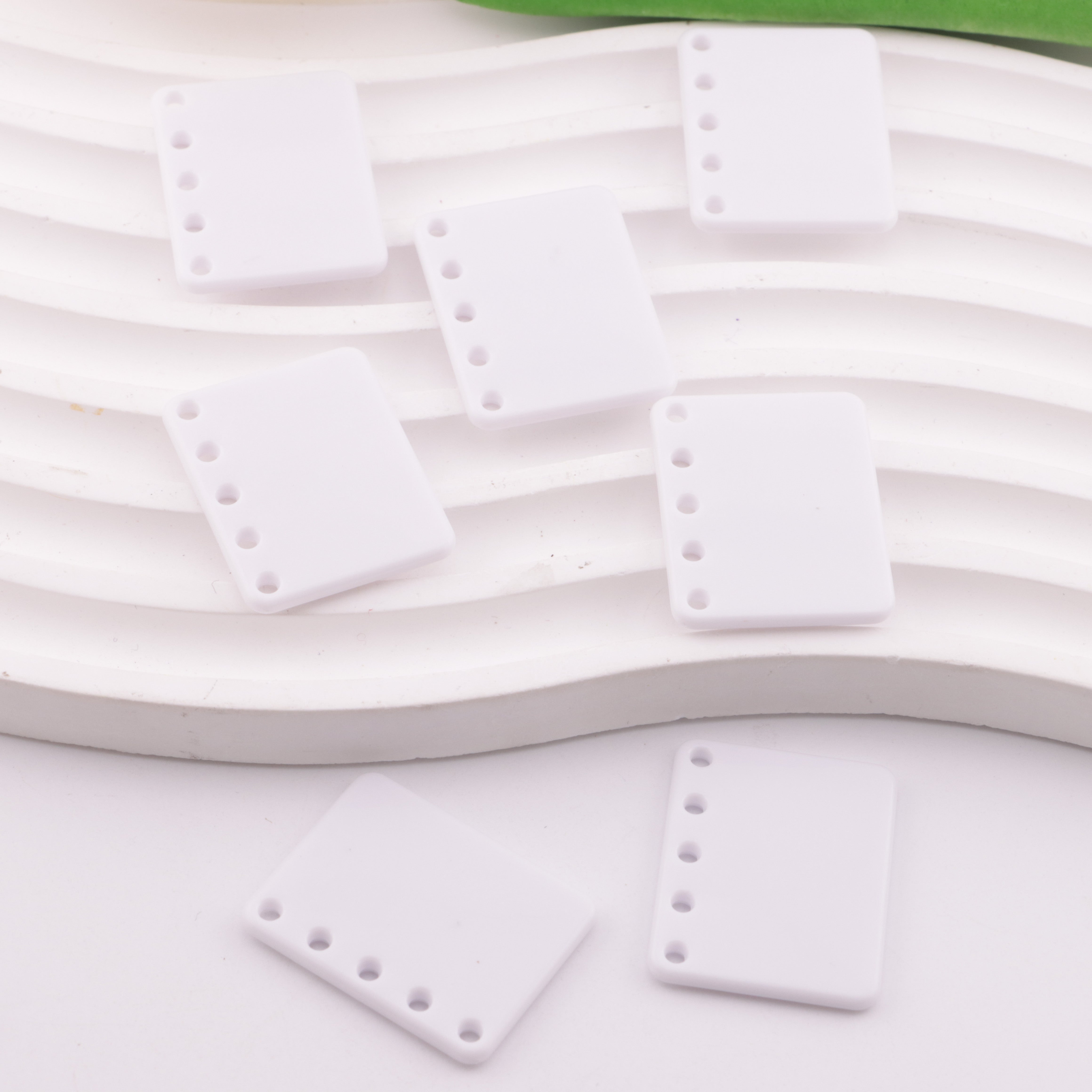 FS5931- 24*30mm White 5 Hole DIY Book Page Acrylic DIY Five-Hole White-Background Book Pages