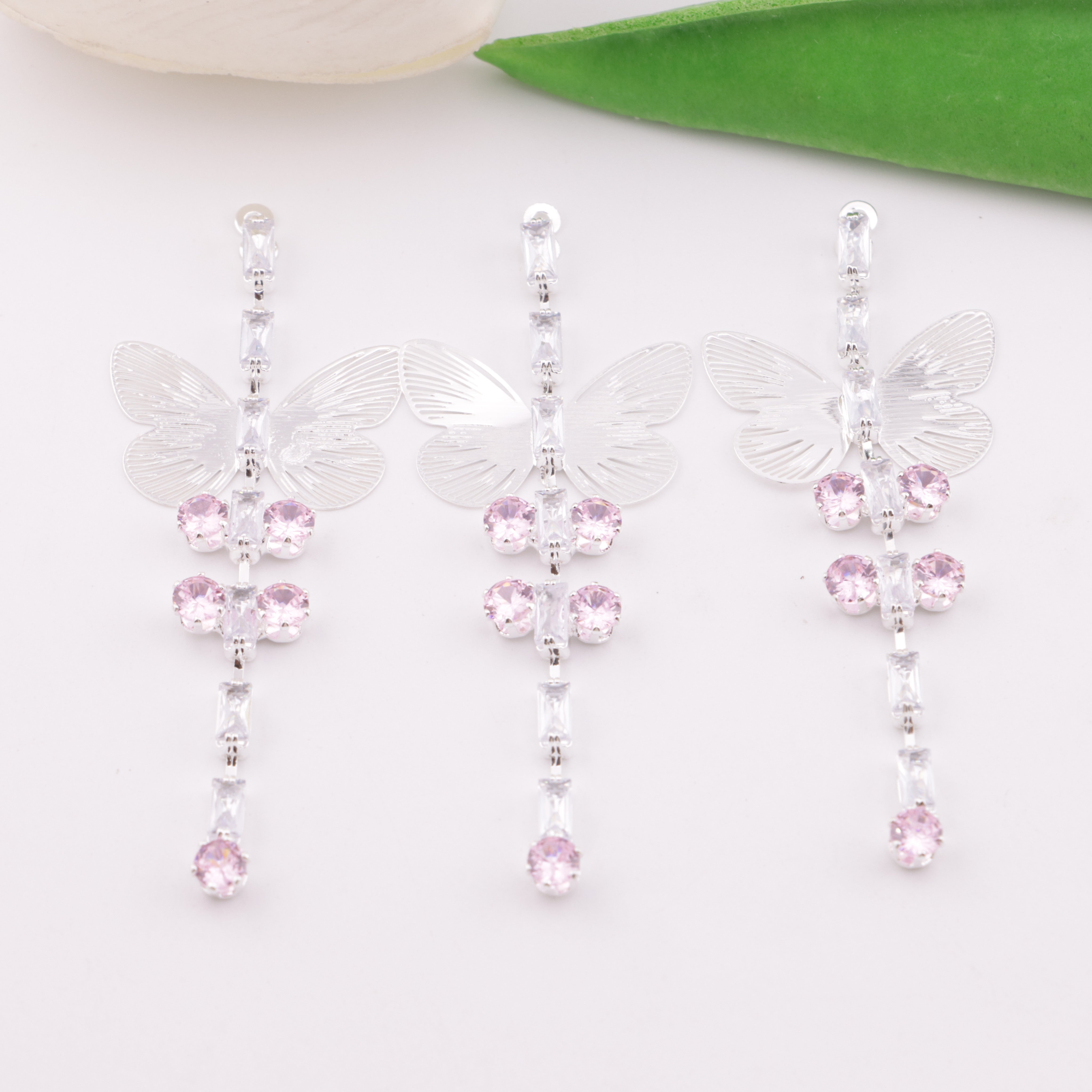 FS5874- Butterfly Cubic Zirconia Tassel Pendant