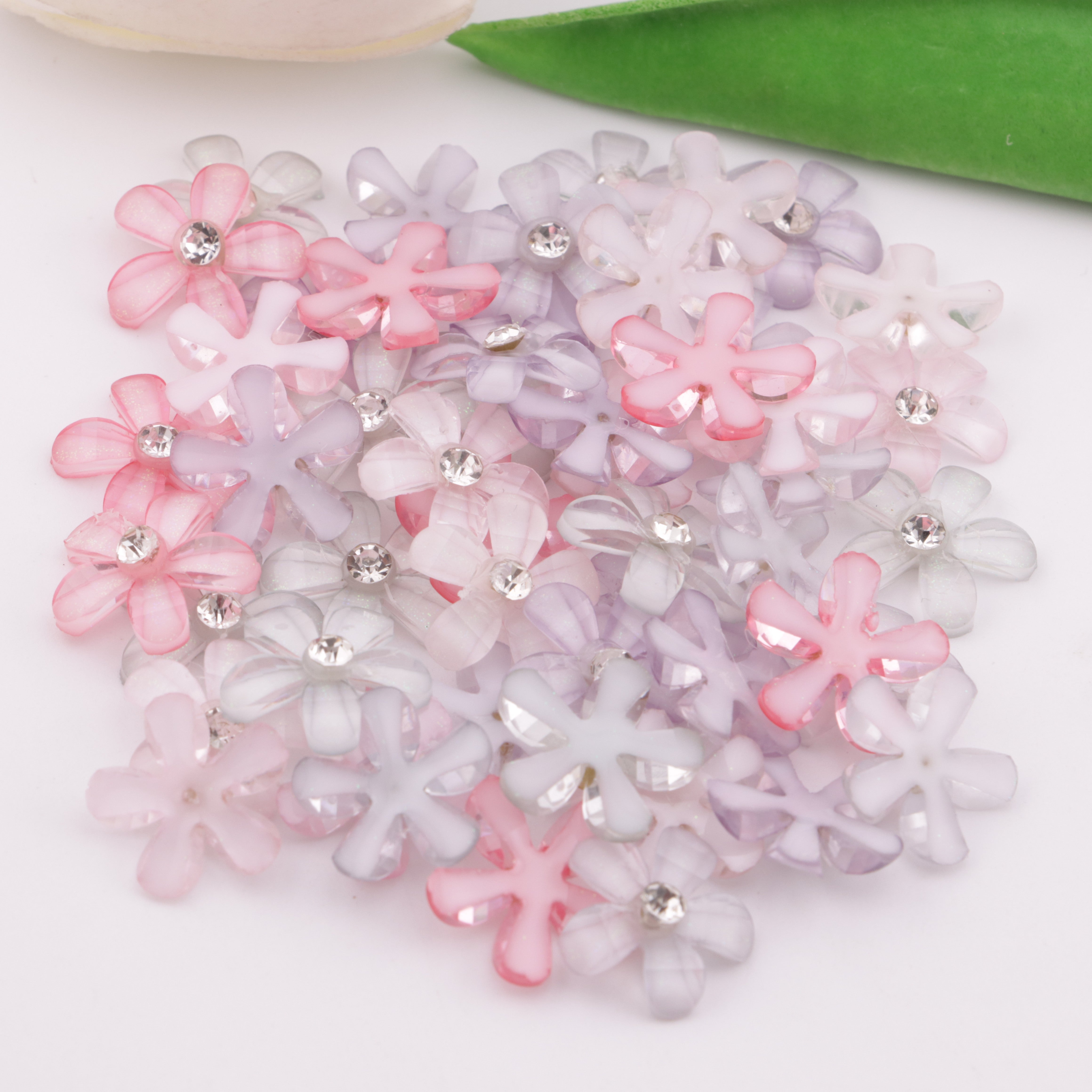 FS5903- 16mm Five-Petal Flower With Diamonds