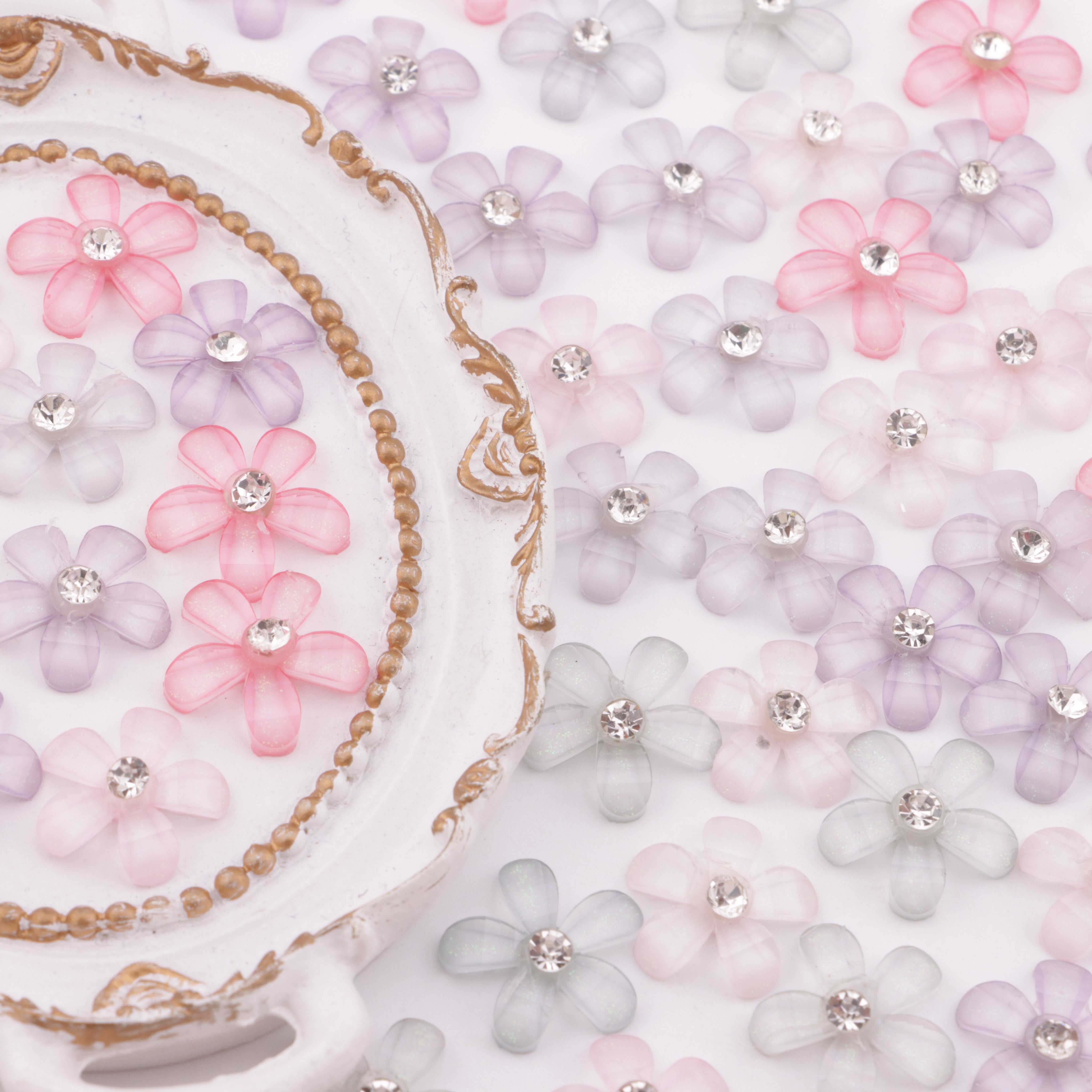 FS5903- 16mm Five-Petal Flower With Diamonds