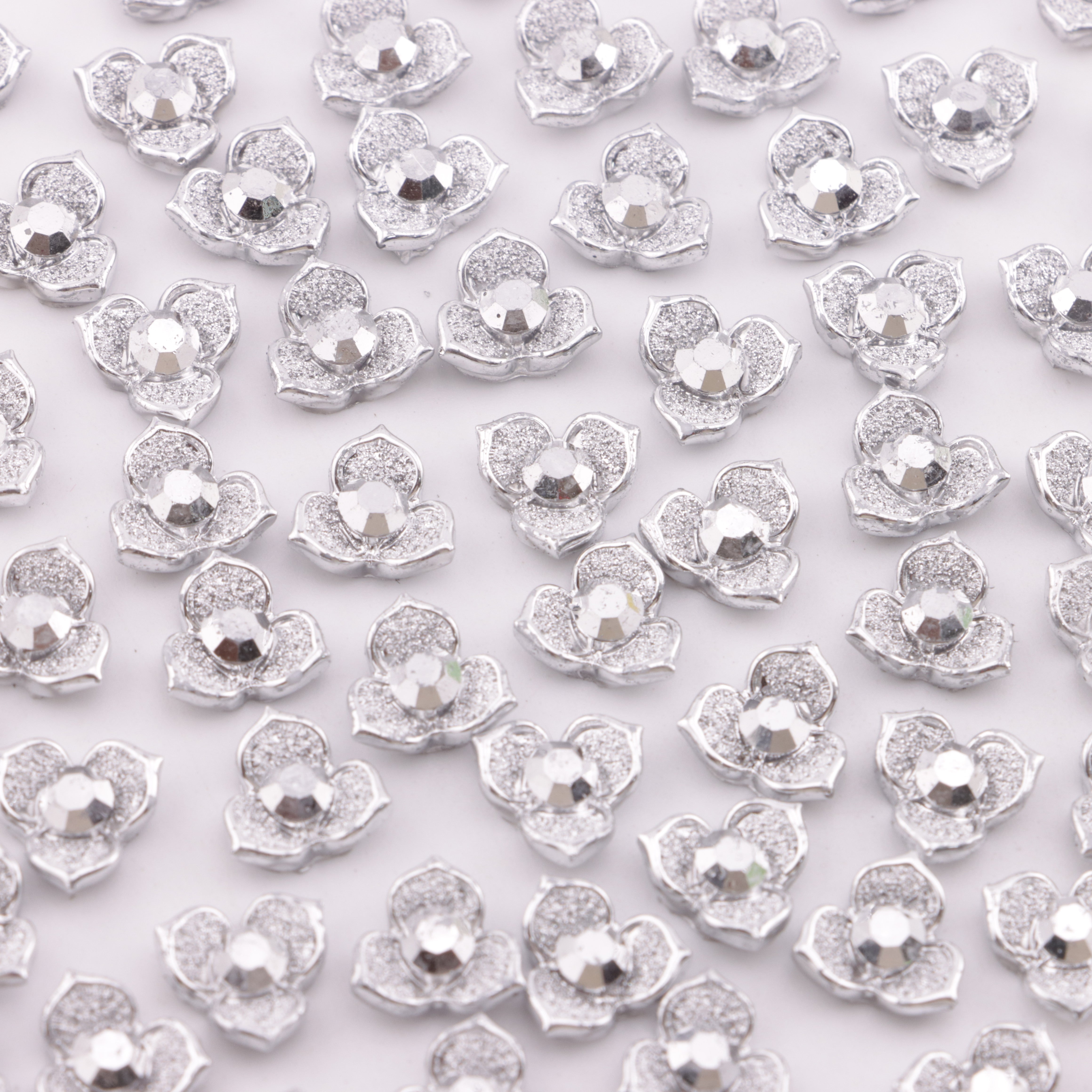 FS5935- 10mm Three-petal Flower Charms Three-petal Flower Patches