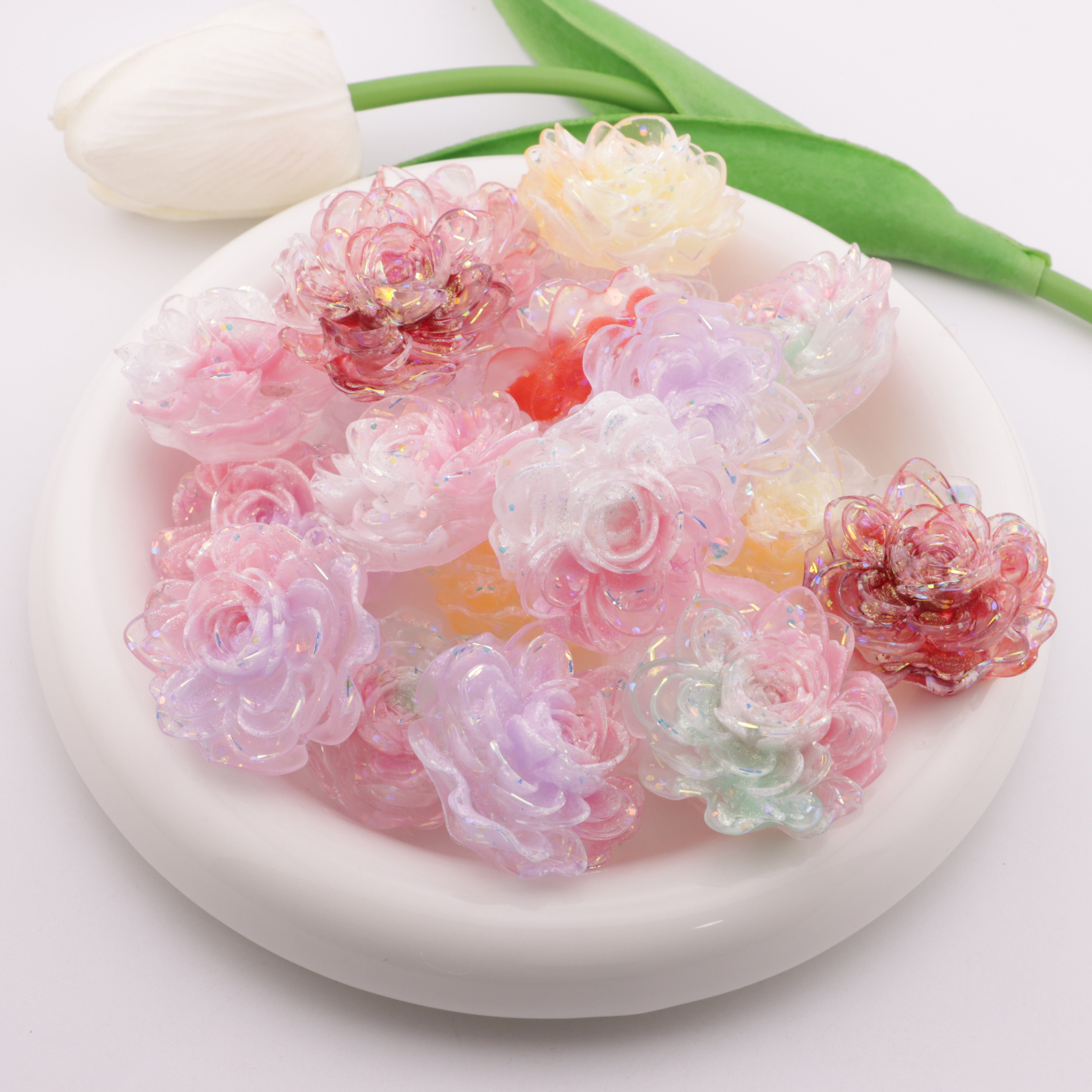 FS5897- 35mm Luminous Soft Flower Charms