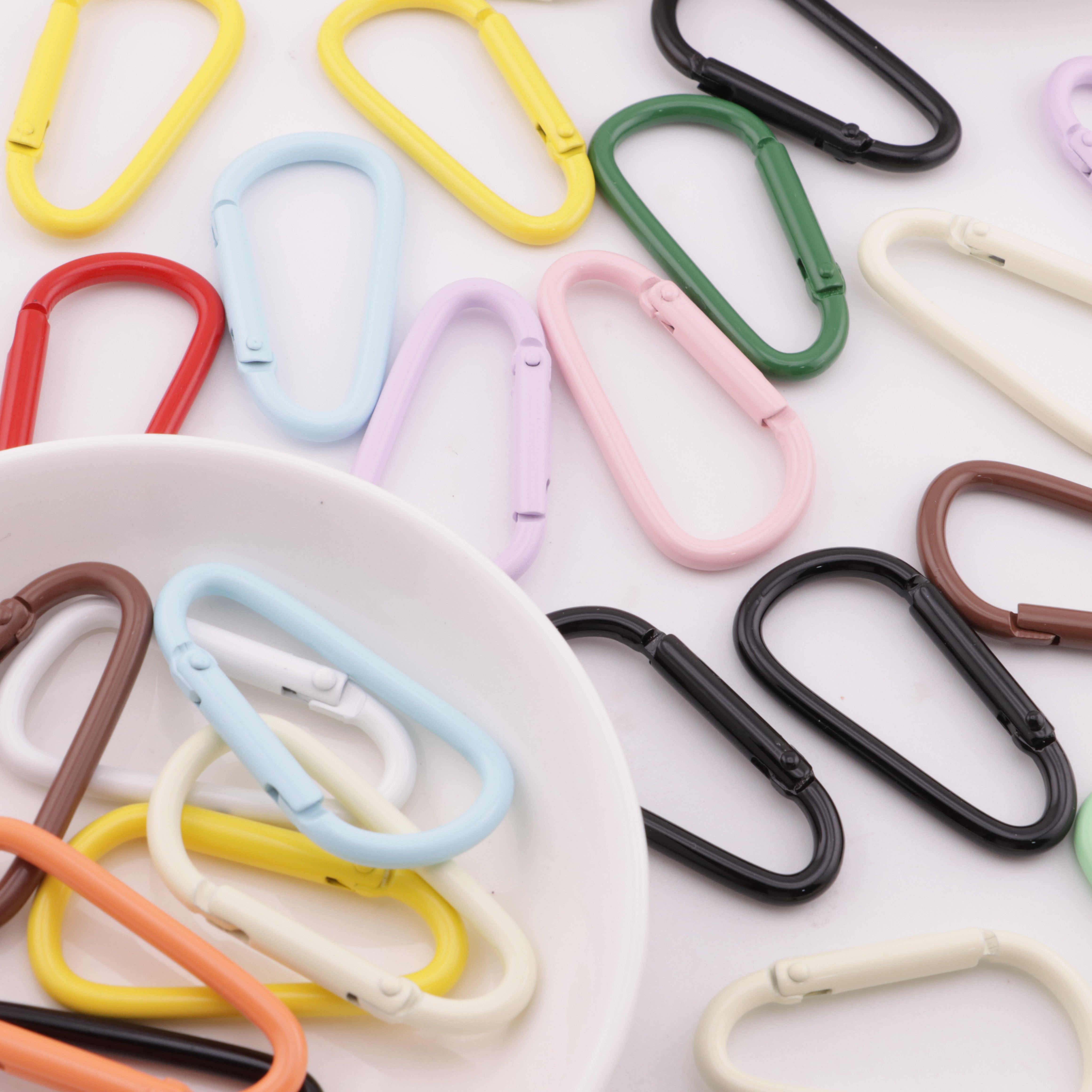 FS5767- 16*24mm Enameled Small D-Shaped Key Ring