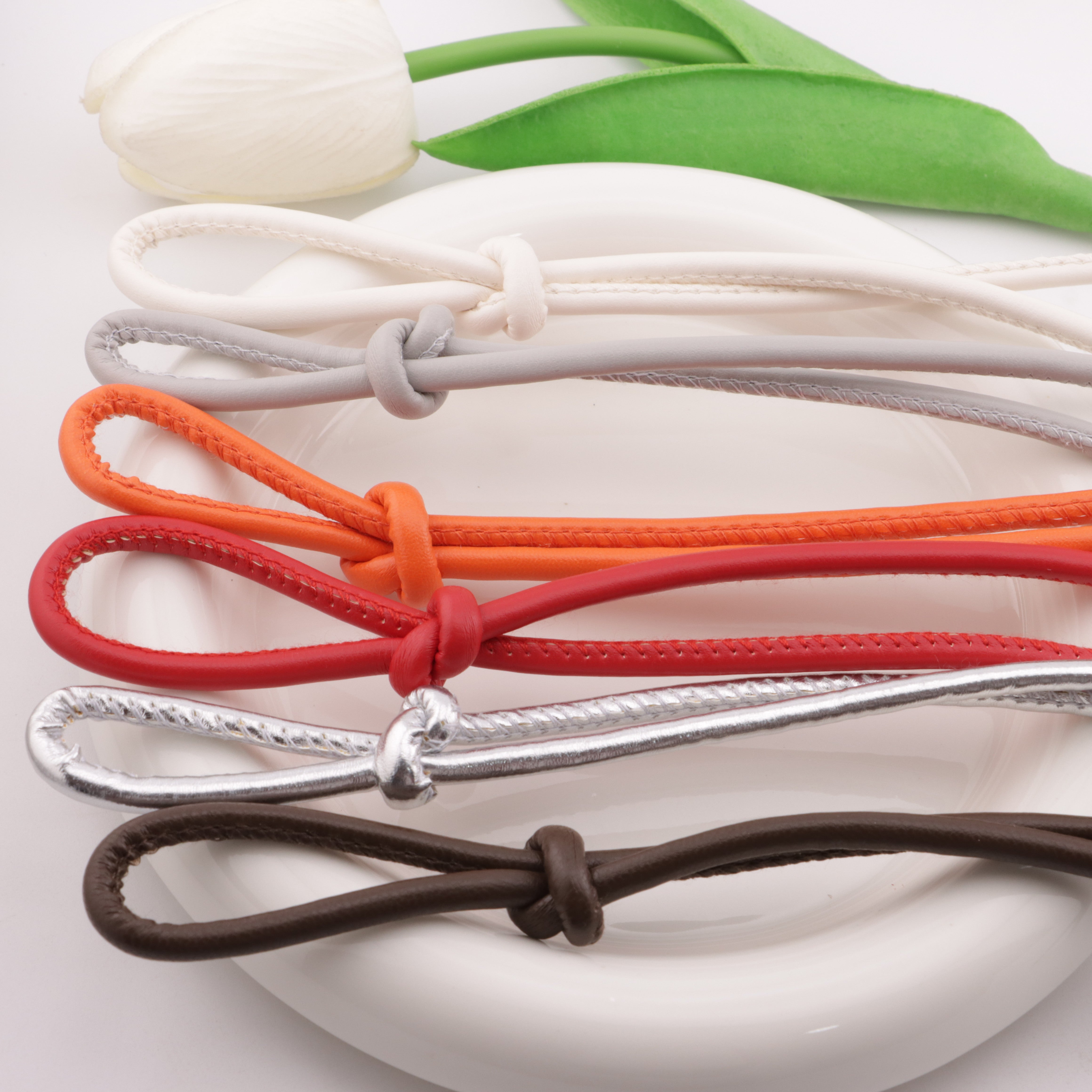 FS5896- Diameter: 4 Cm, Leather Cord Knot Diameter: 4 Mm