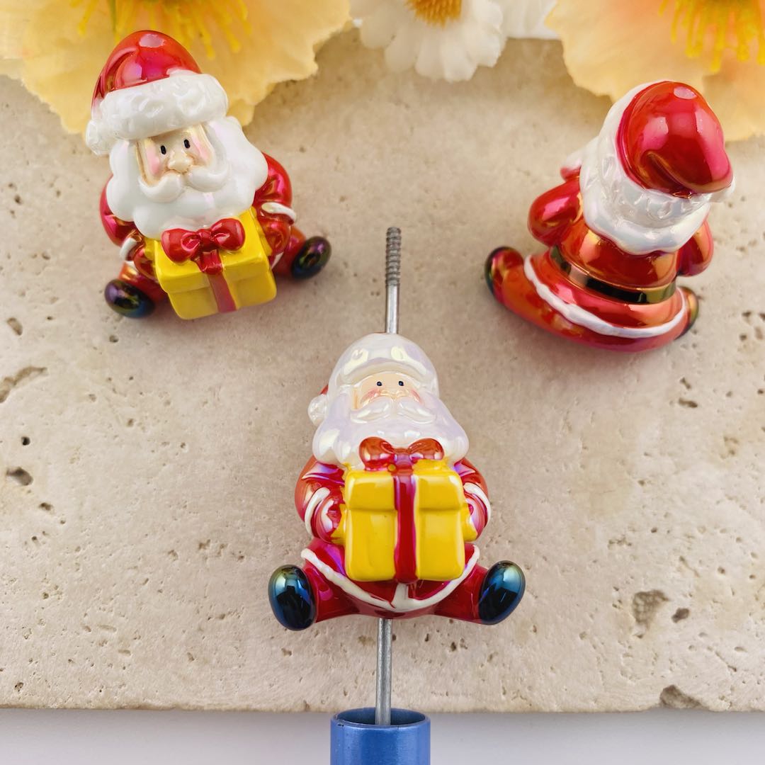 FS19592-About 31*35mm Santa Claus Beads