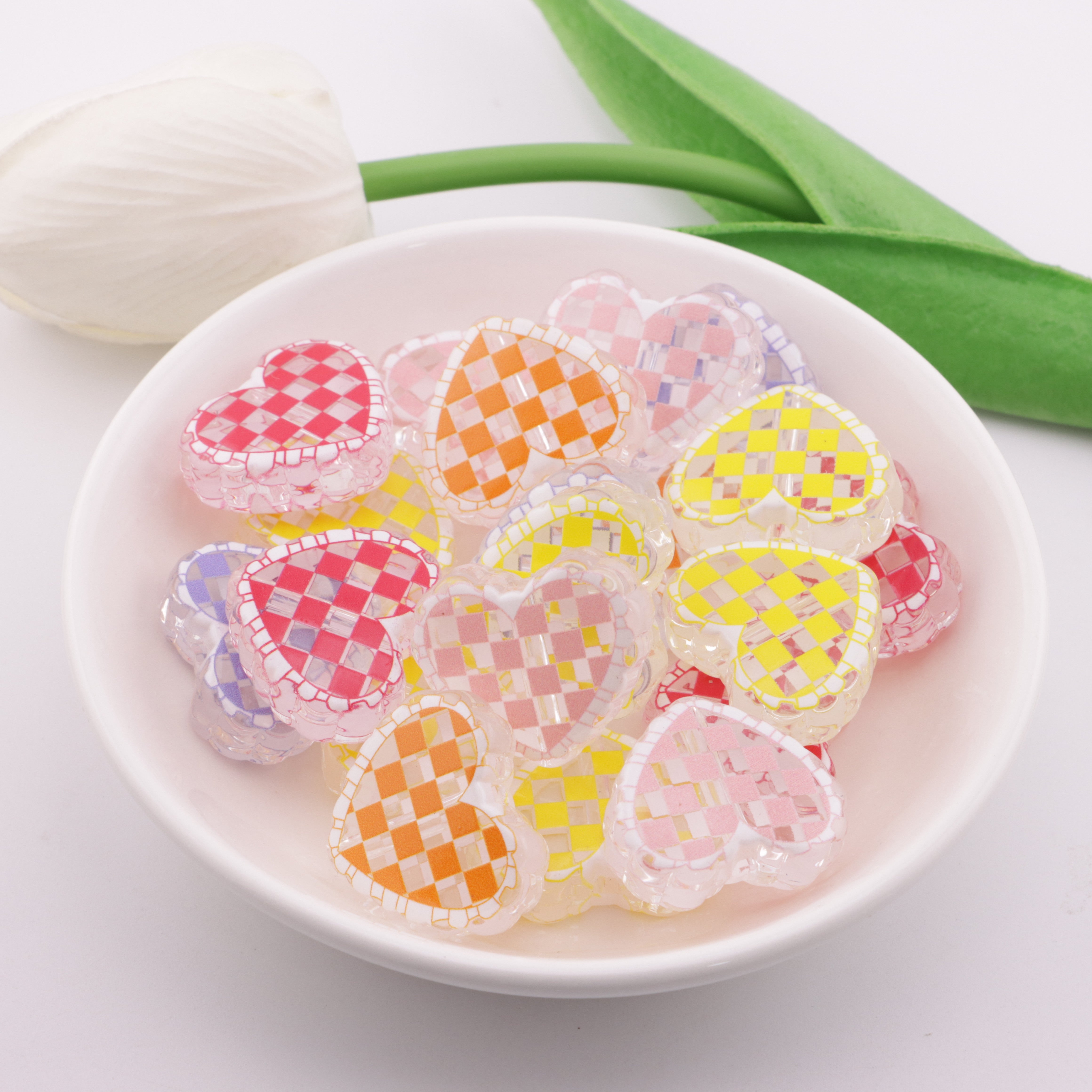 FS5838- Translucent Color Heart Grid