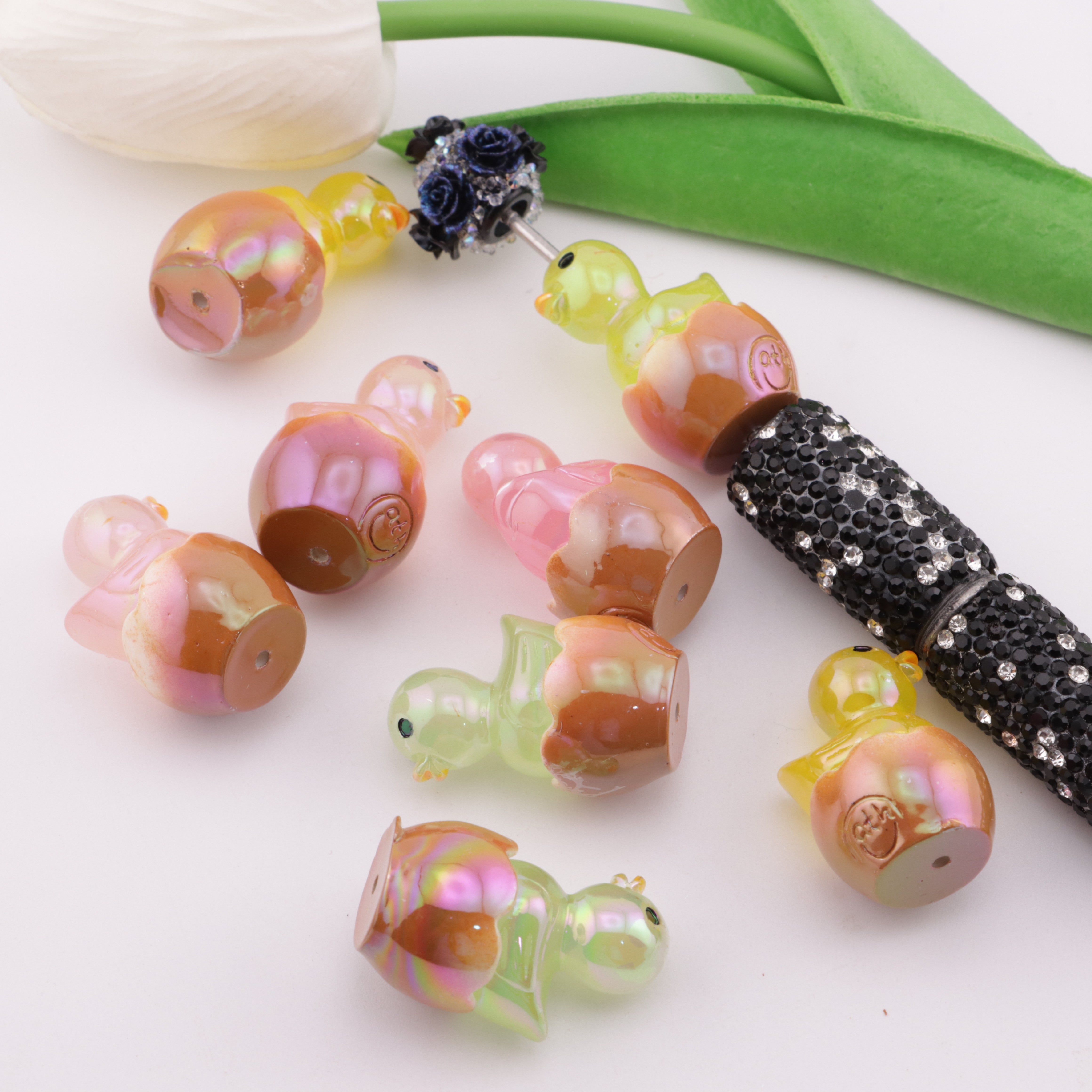 FS2953- Duck Resin Beads