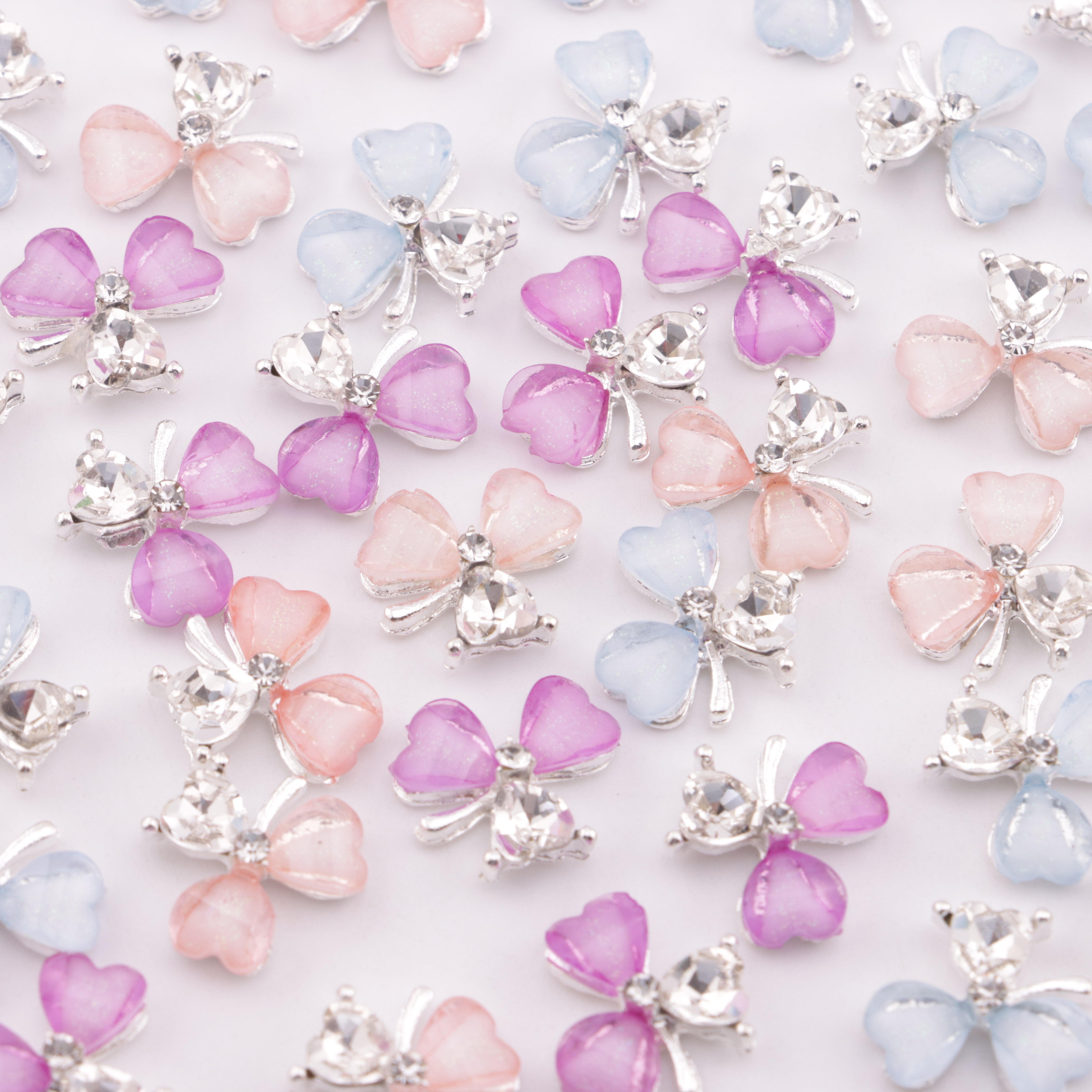 FS5704- Flower Diamond-Embedded Patches