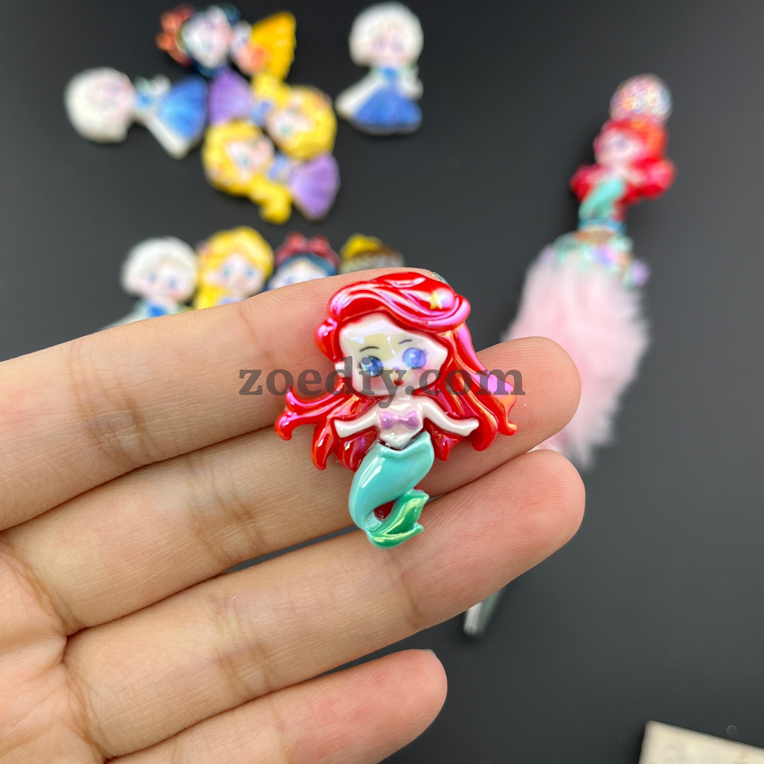 FS0955- Random Mixed UV Shiny Cartoon Princess Resin Beads Fit For Beadable Pens