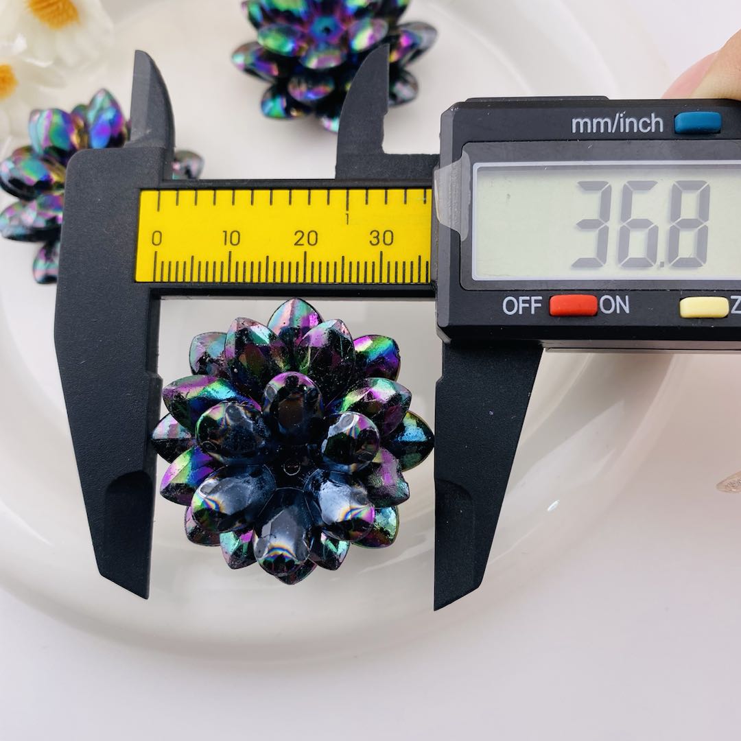FS19673-About 37*37mm Lotus Flower Acrylic Beads
