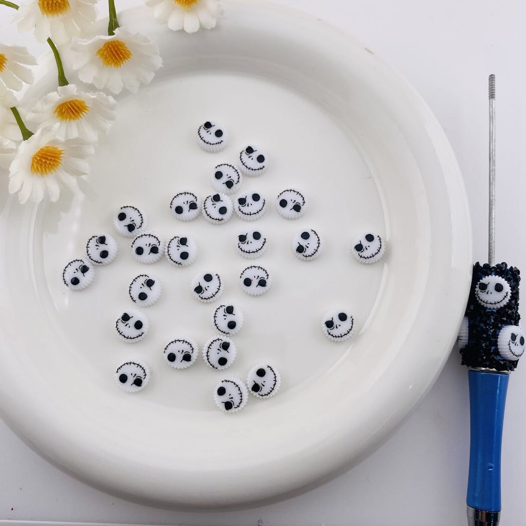 FS19678-About 9*9mm Halloween Resin Nail Charms