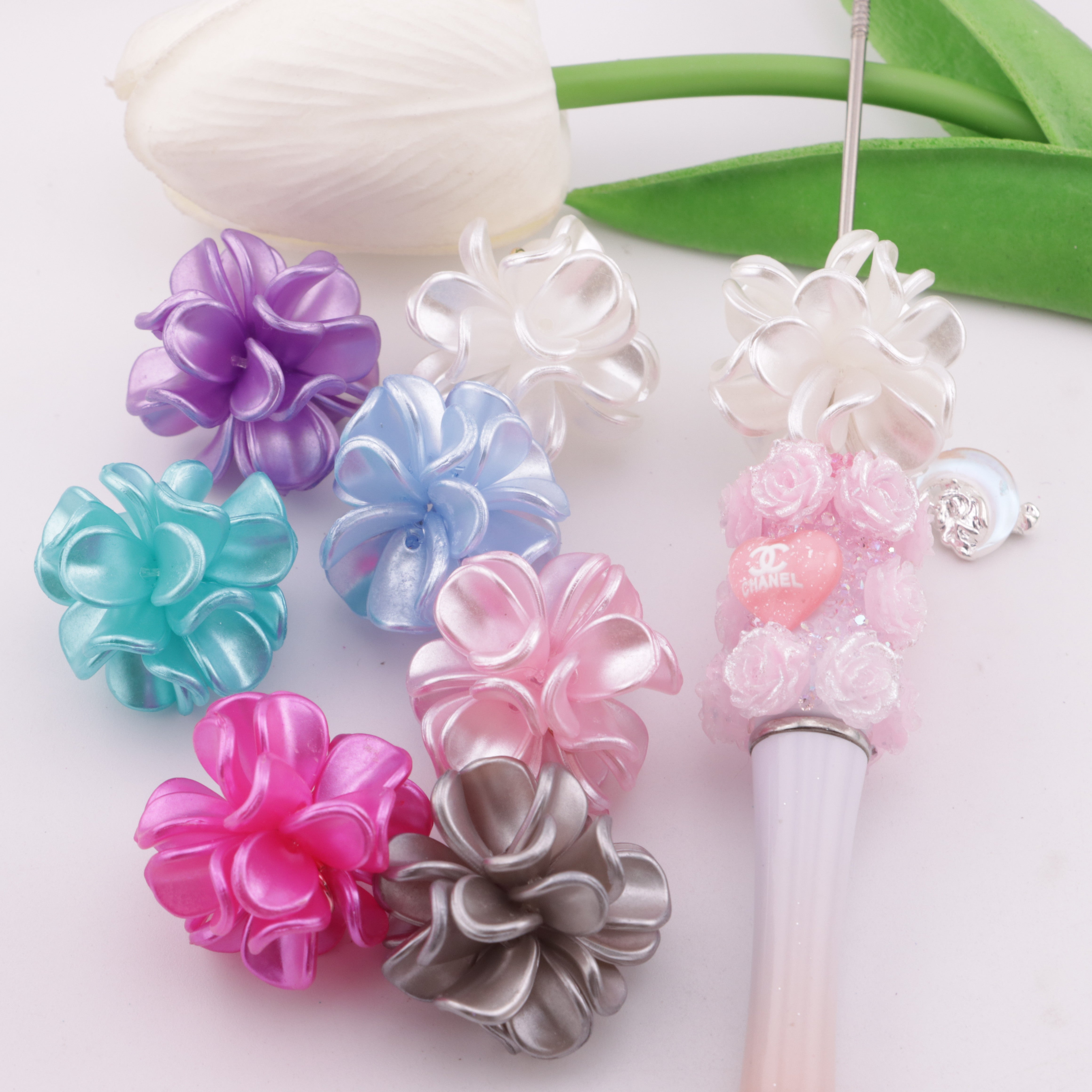 FS1013- 28MM Pearl Looking Flower Beads With  Ring Connector Fit For Beadable Pens