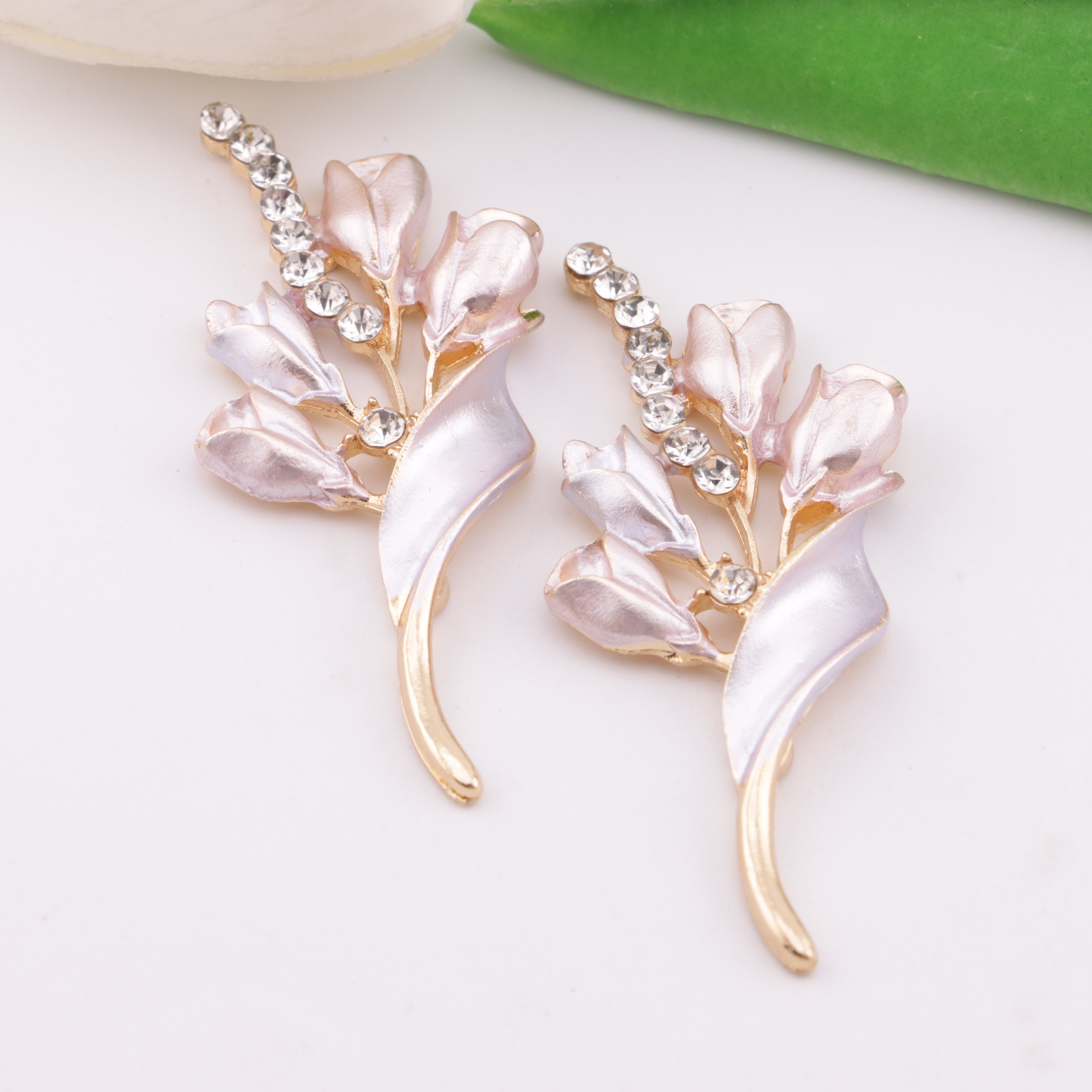 FS4608- 2.9cmX6.2cm Tulip Alloy Charms