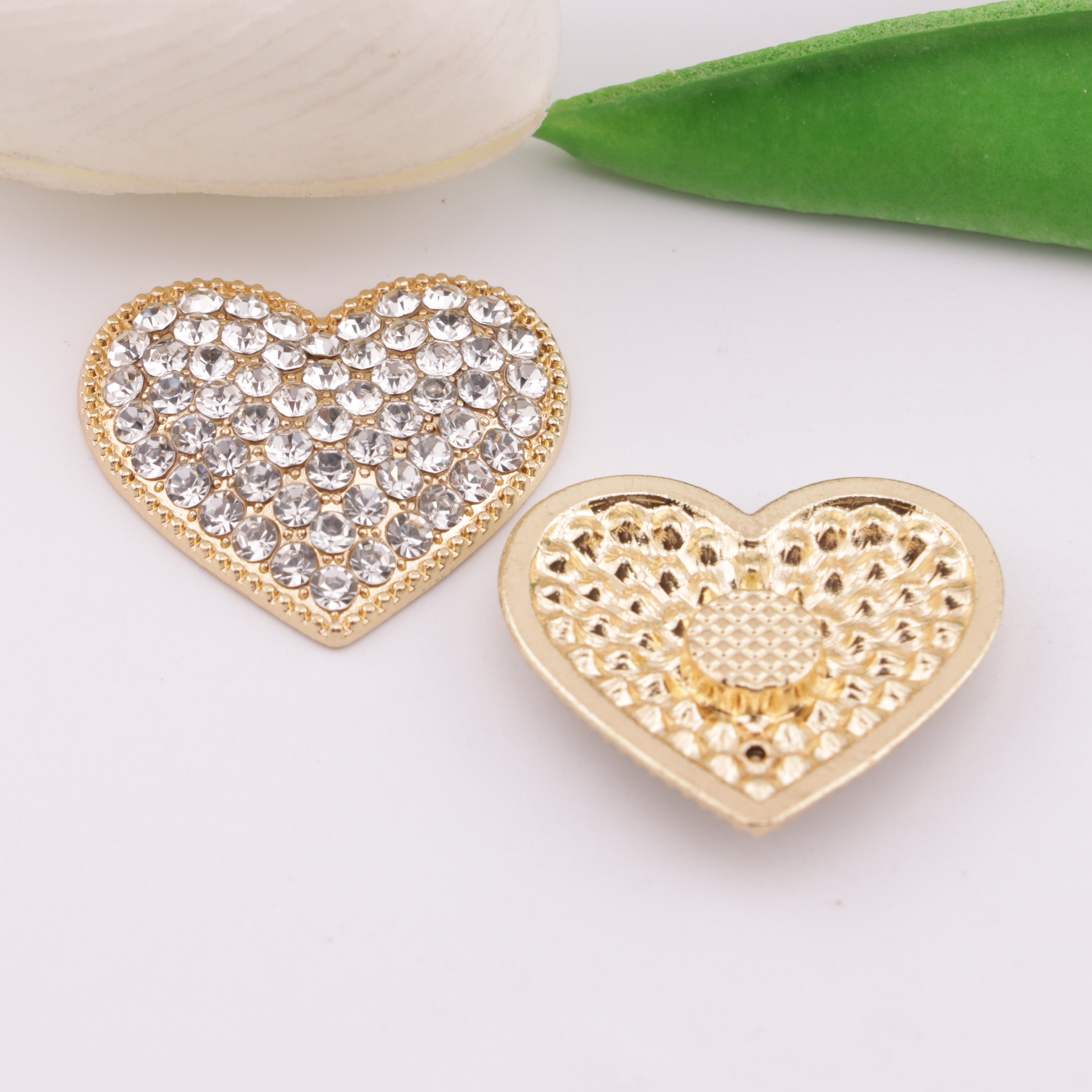 FS5990- Full Diamond Heart-shaped Alloy Patch