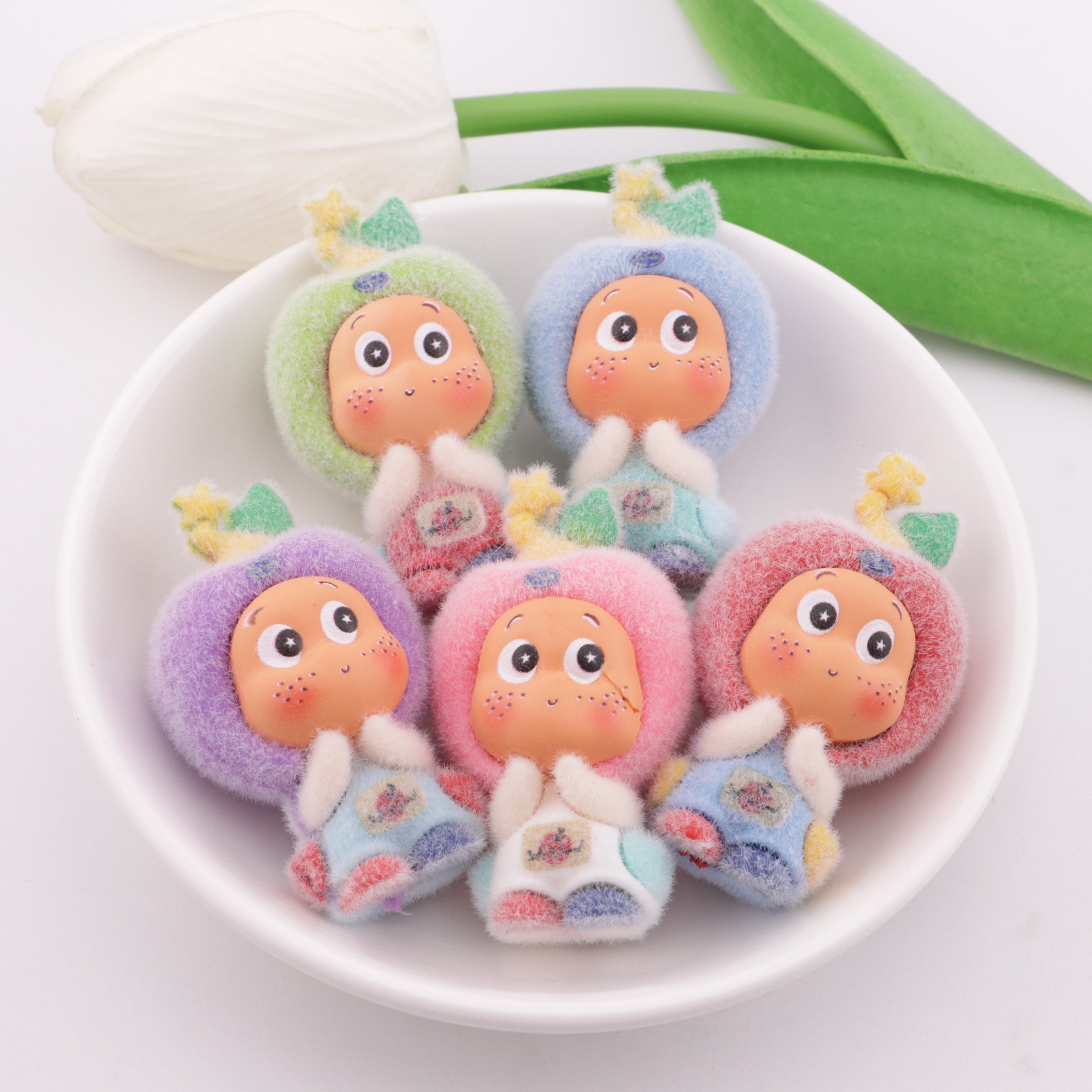 FS5985- Star People Flocked Three - Dimensional Resin Beads