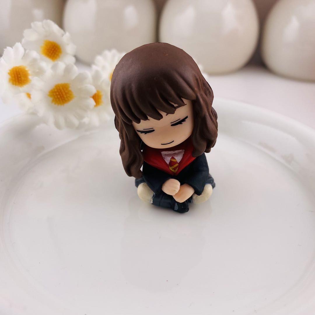 FS19771-About 47mm Hermione Granger Figure