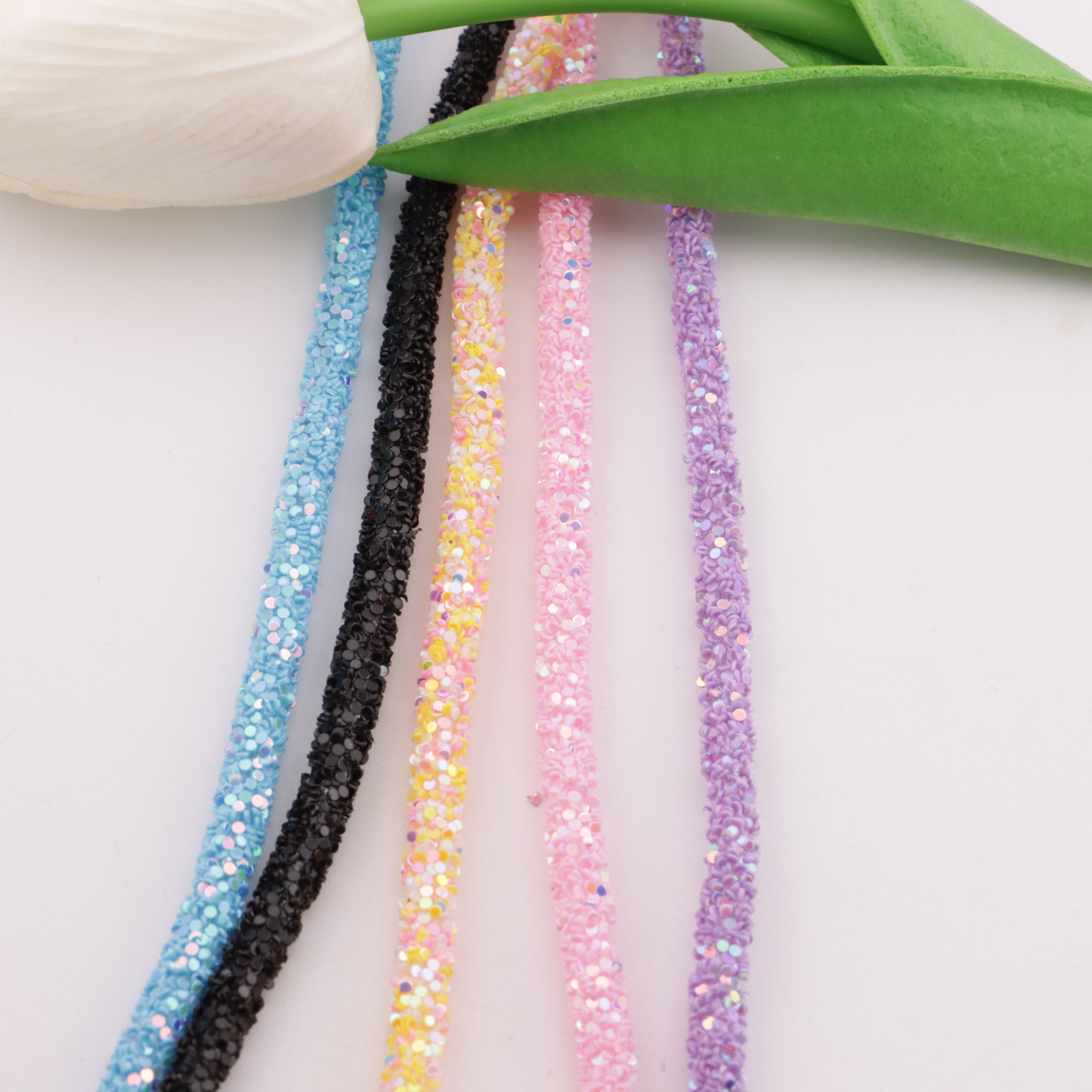 FS6014- About 5mm Round Glitter Flake Rope Round Glitter Flake Rope