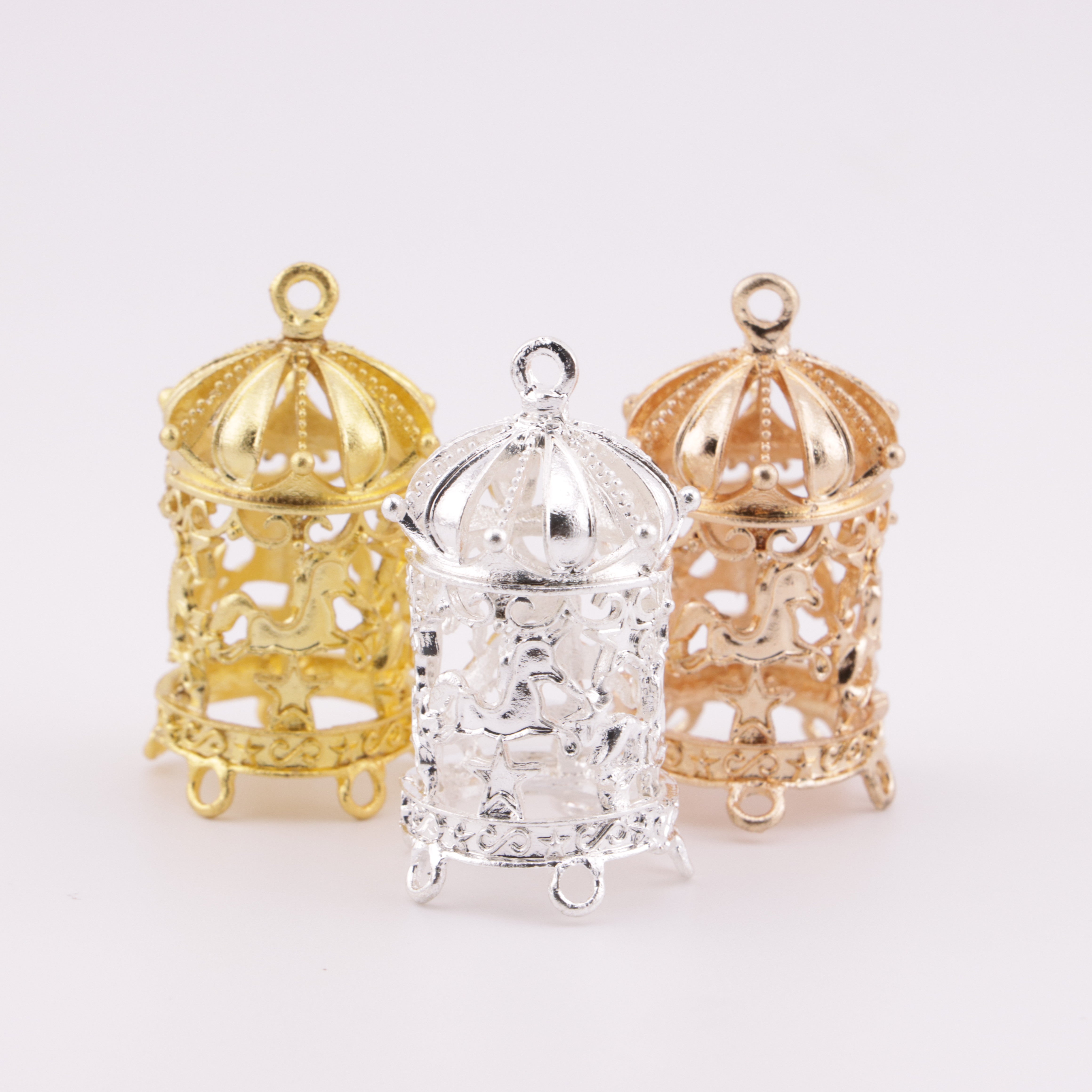 FS6010- Rotating Carousel Metal Lanterns, Five Hanging Sets Zoe's DIY Shop