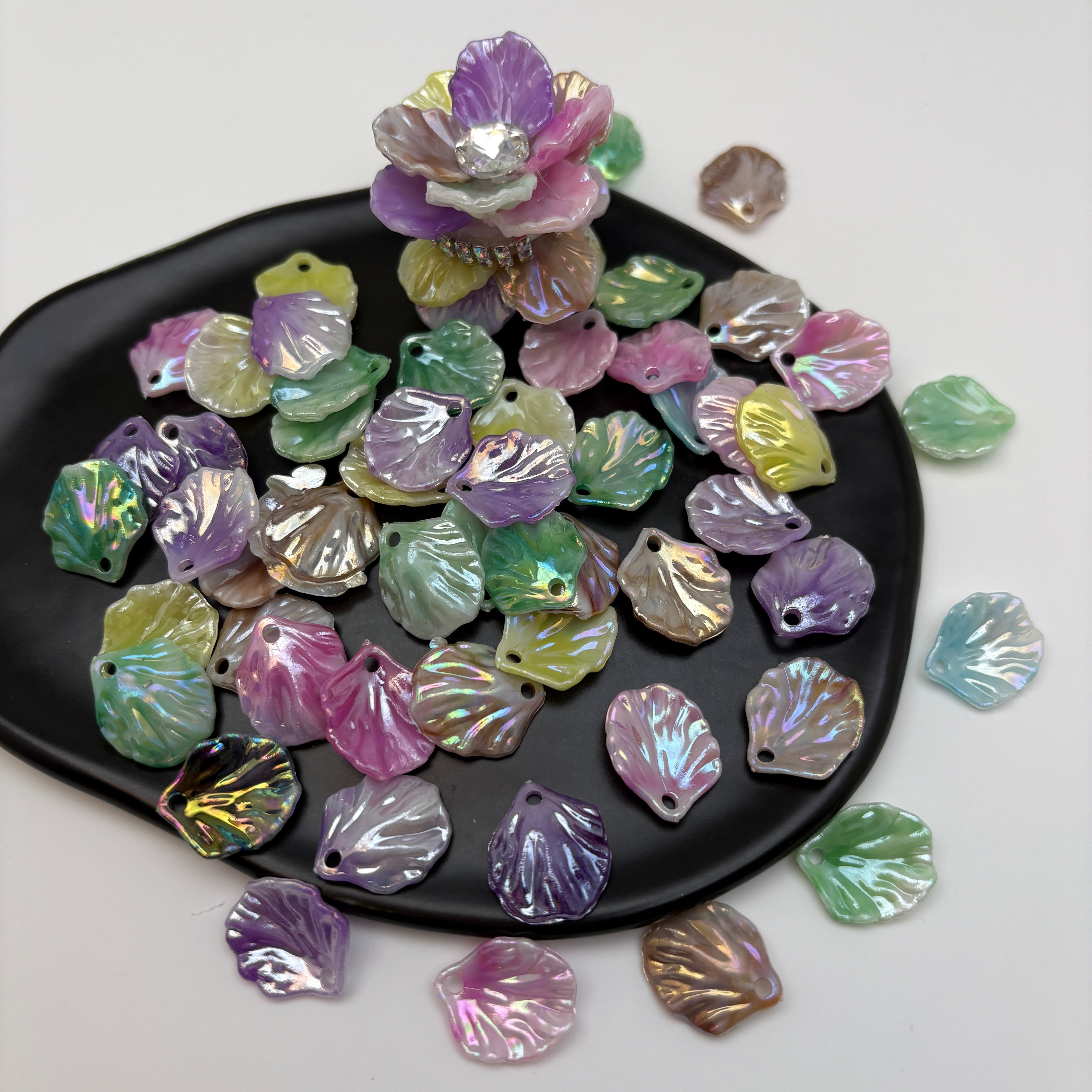 FS5456- 18*15mm Gradient Petals With Hole Colored - Plated Gradient Petals With Hole