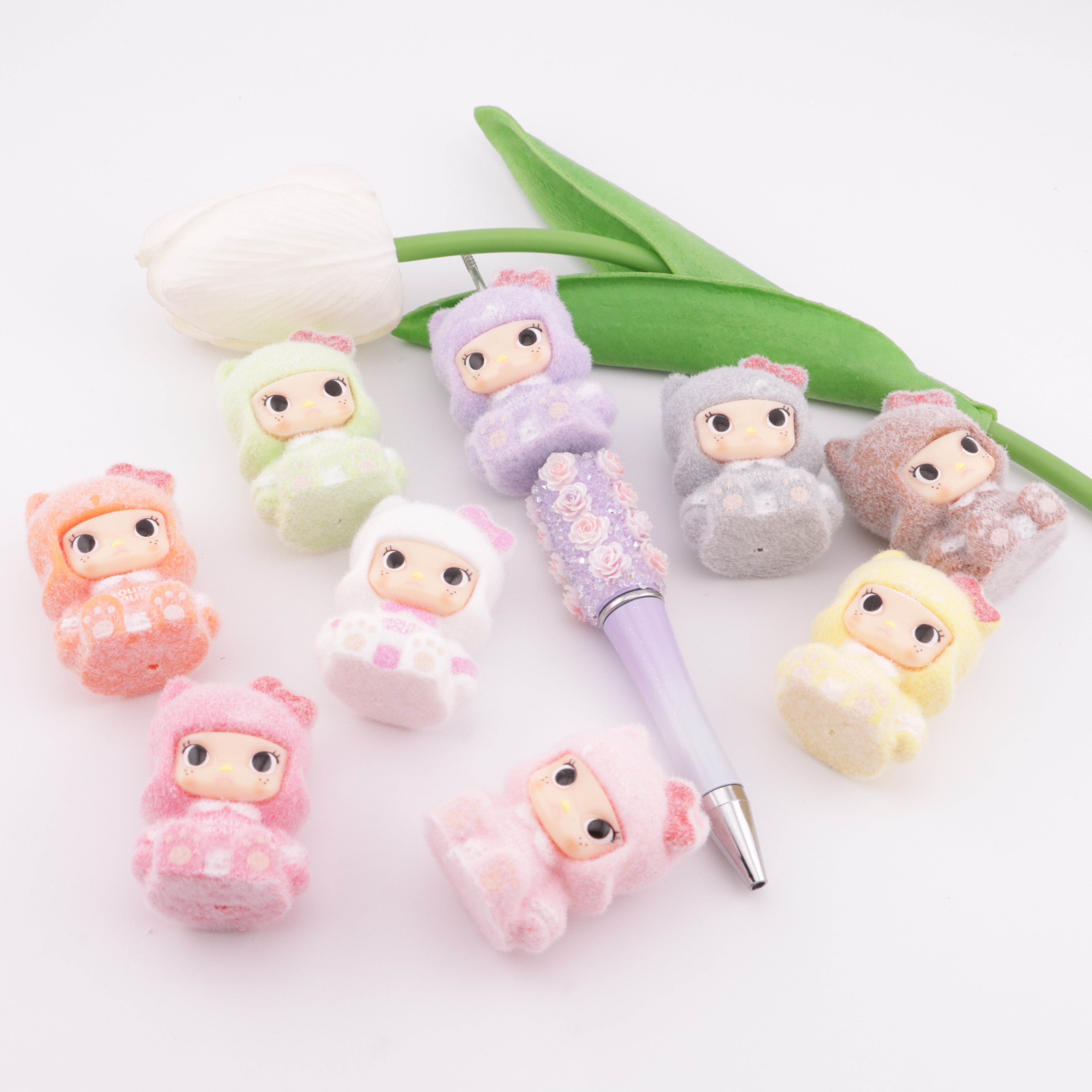 FS6027- Molly Flocked Resin Beads